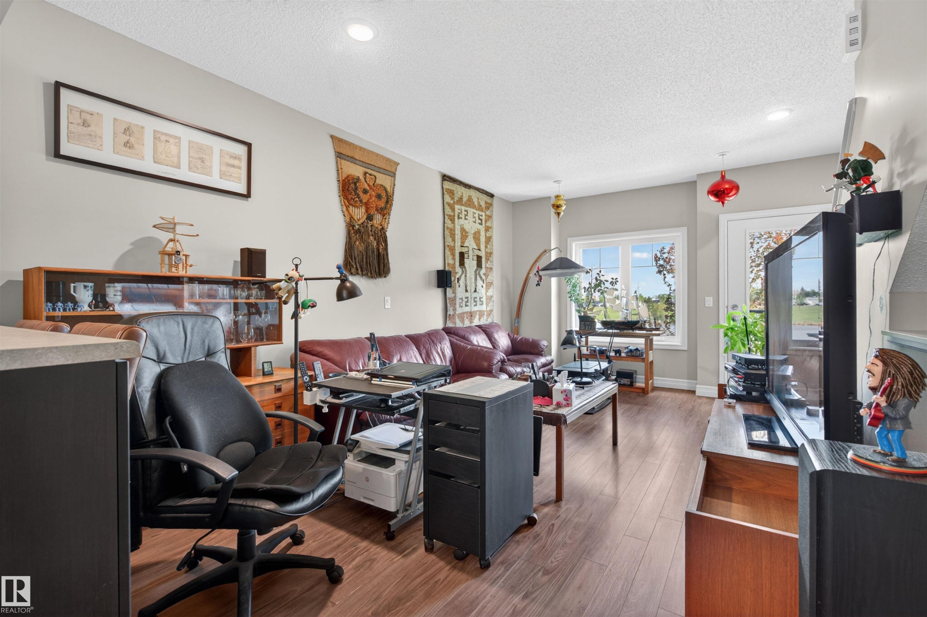 #111 804 Welsh Dr Sw, Edmonton, AB - Indoor