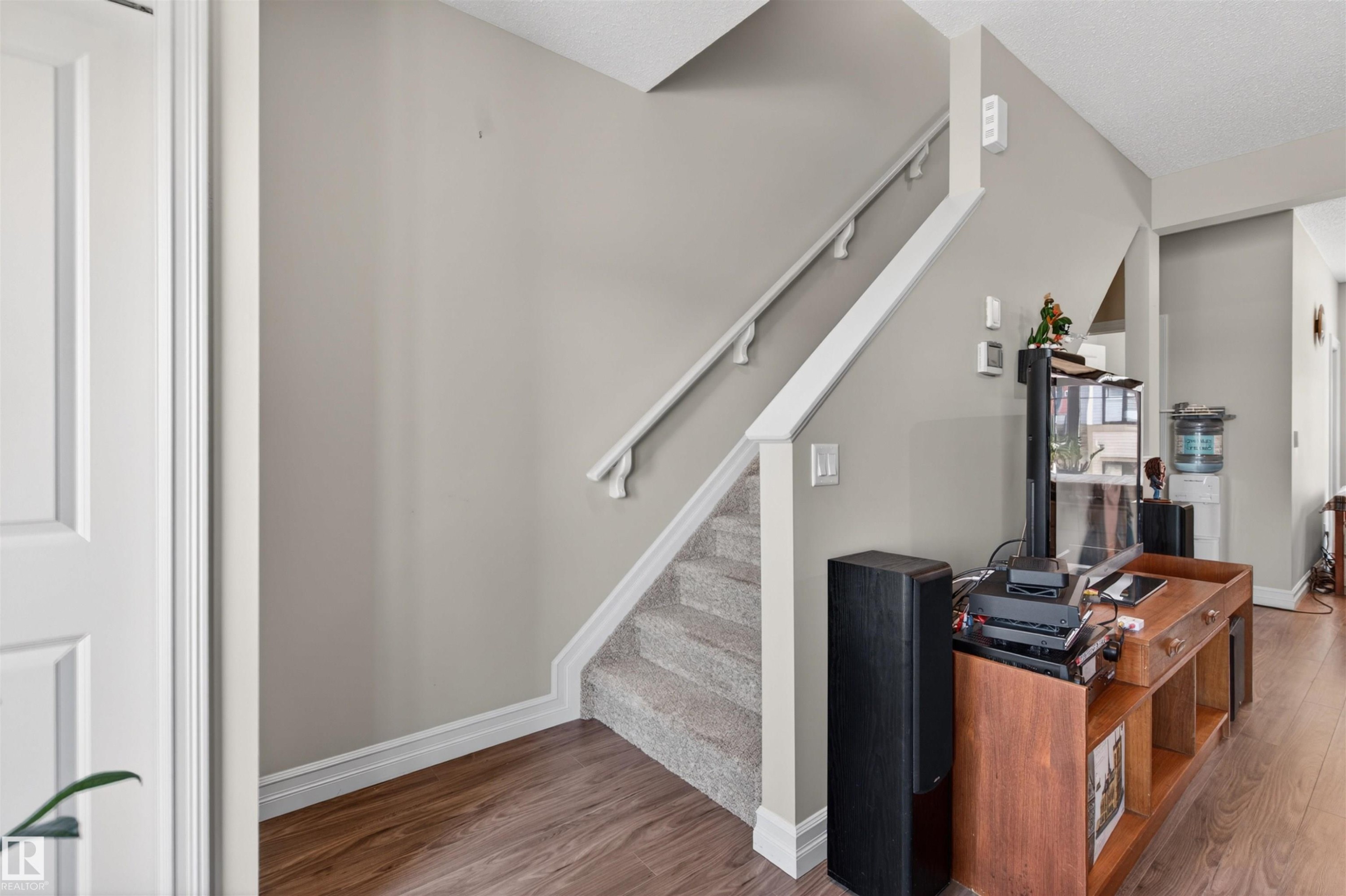#111 804 Welsh Dr Sw, Edmonton, AB - Indoor Photo Showing Other Room