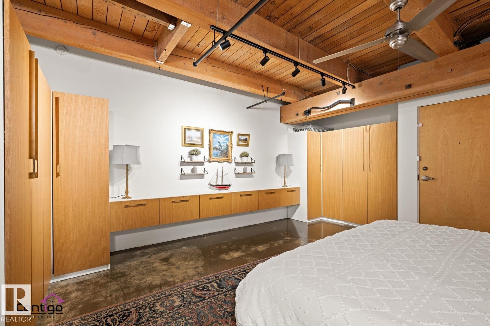 10309 107 Street Nw, Edmonton, AB - Indoor Photo Showing Bedroom