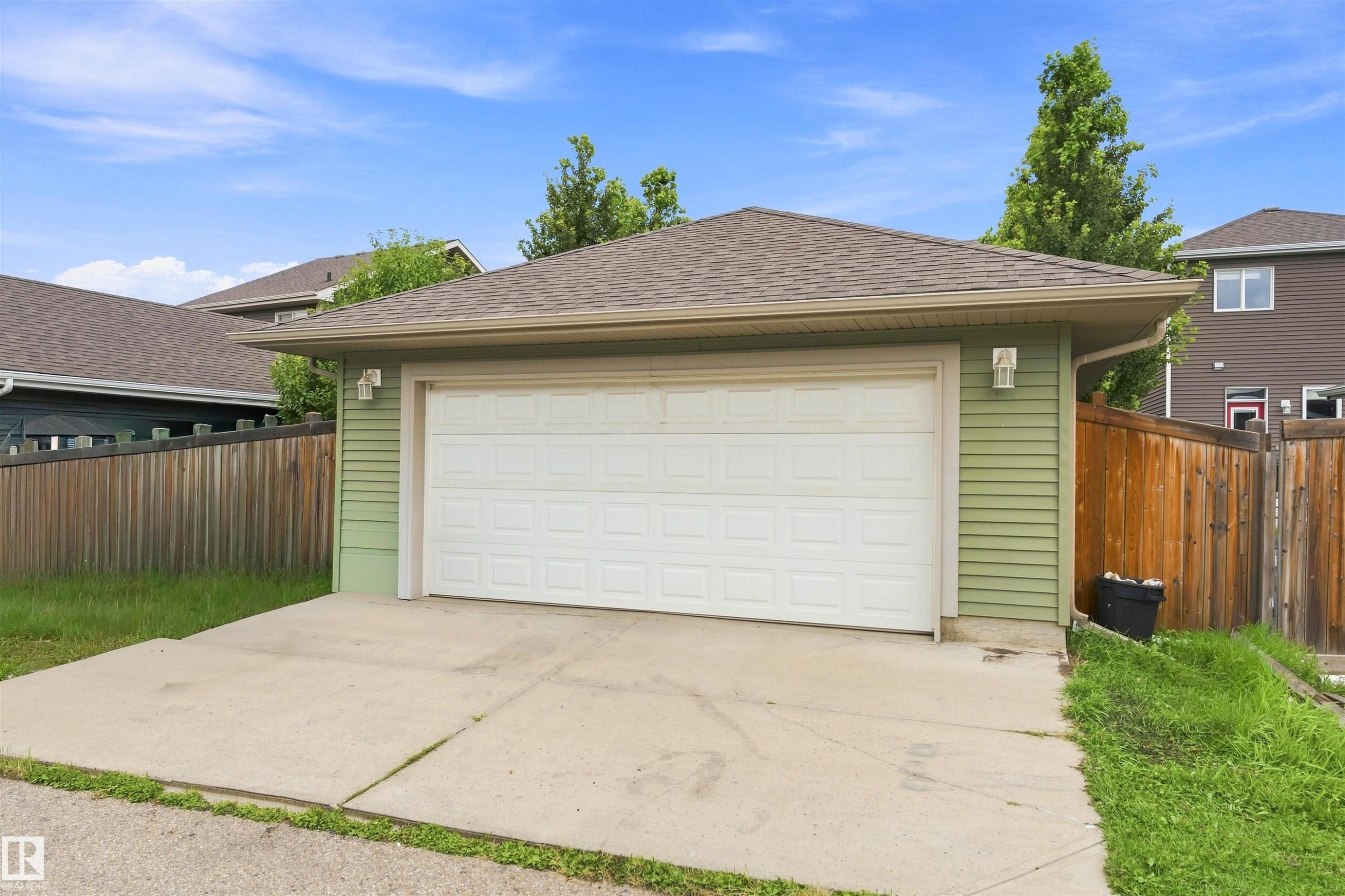 5315 Crabapple Loop Sw, Edmonton, AB - Outdoor With Exterior