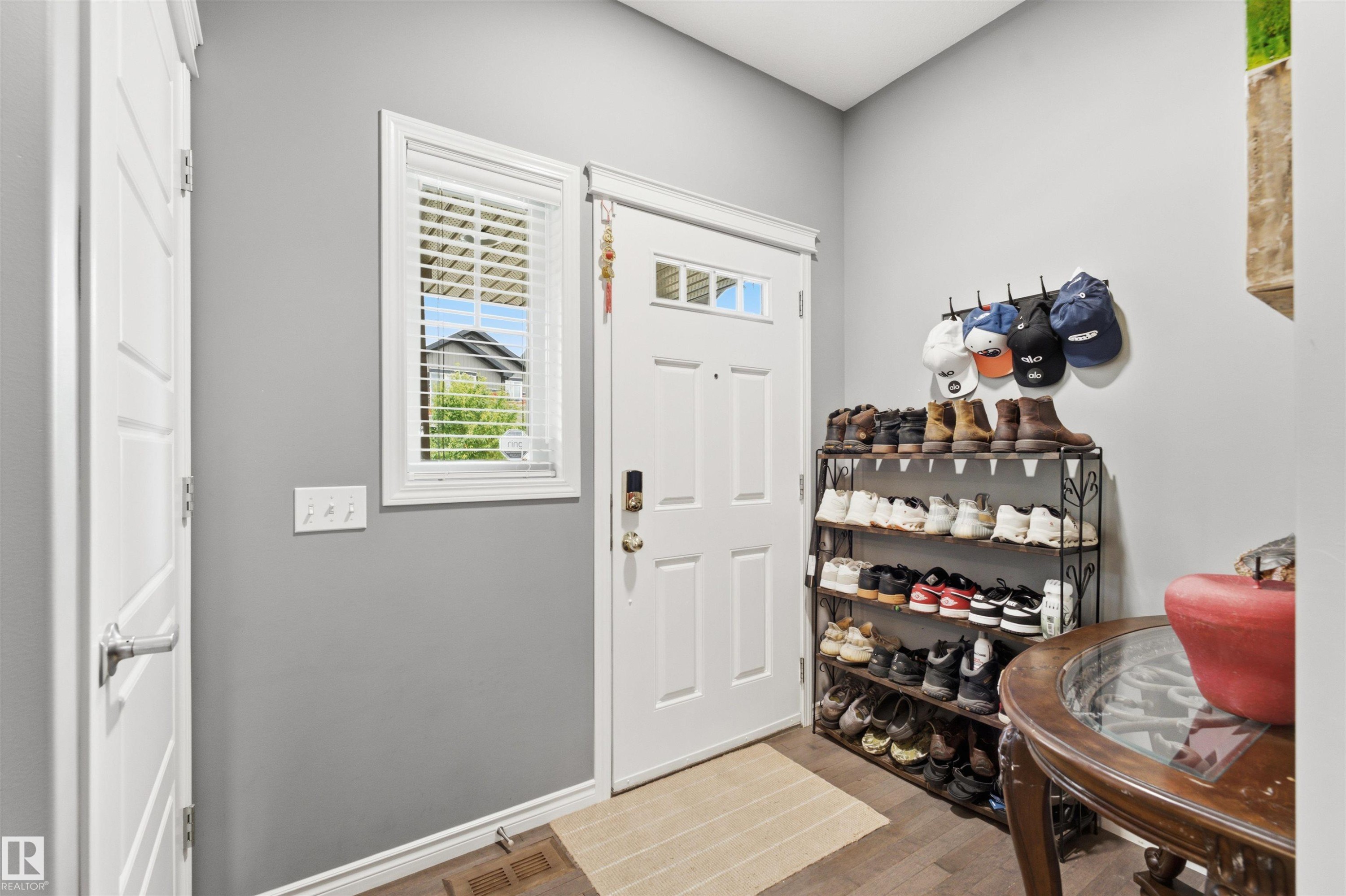 5315 Crabapple Loop Sw, Edmonton, AB - Indoor Photo Showing Other Room