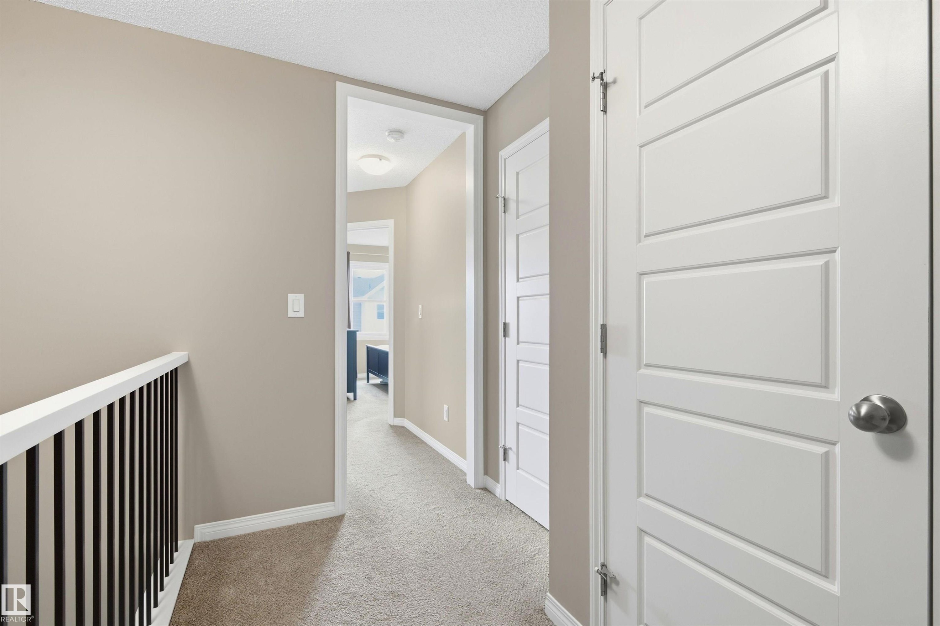 20127 19 Avenue Nw, Edmonton, AB - Indoor Photo Showing Other Room
