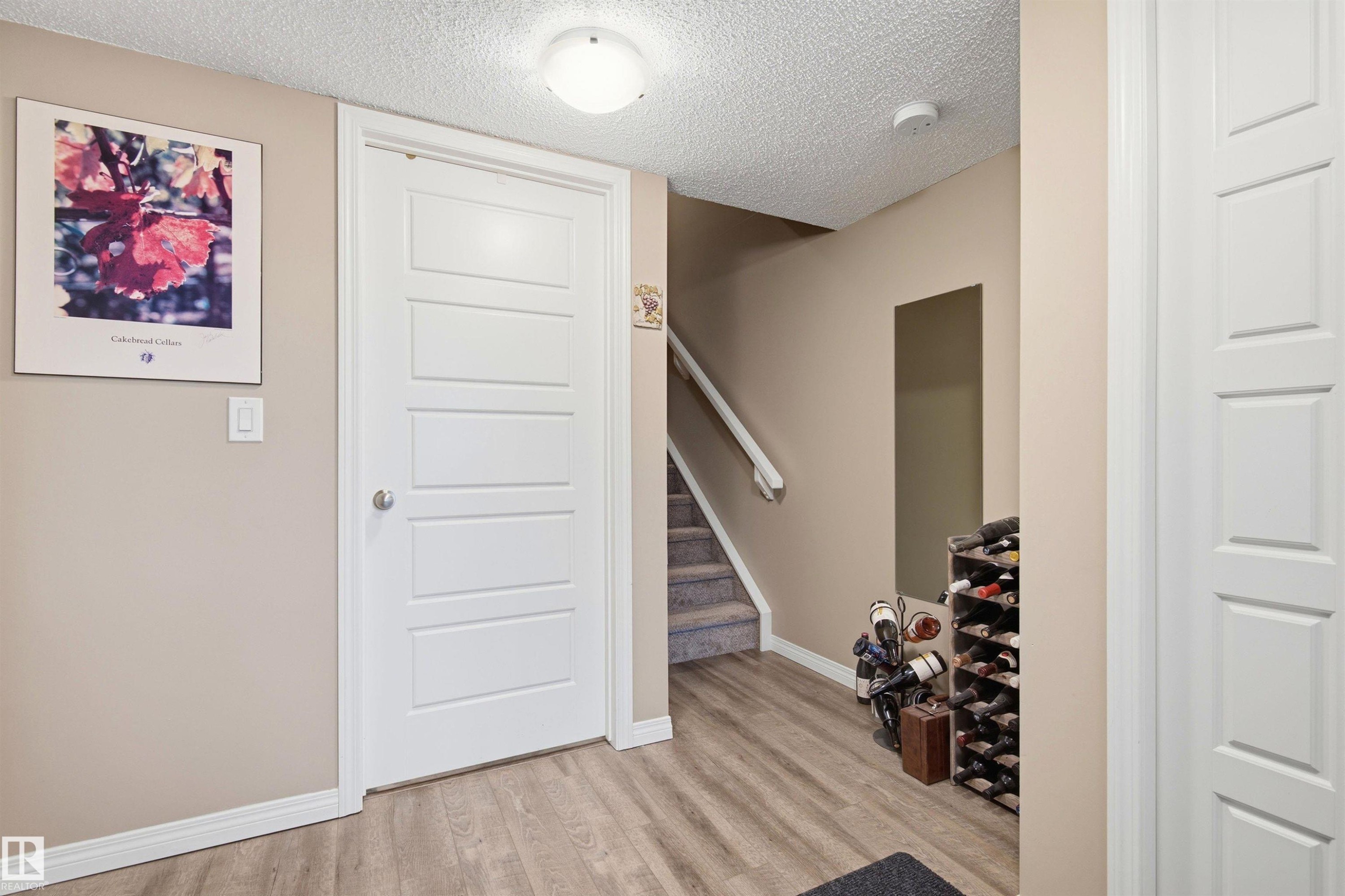 20127 19 Avenue Nw, Edmonton, AB - Indoor Photo Showing Other Room