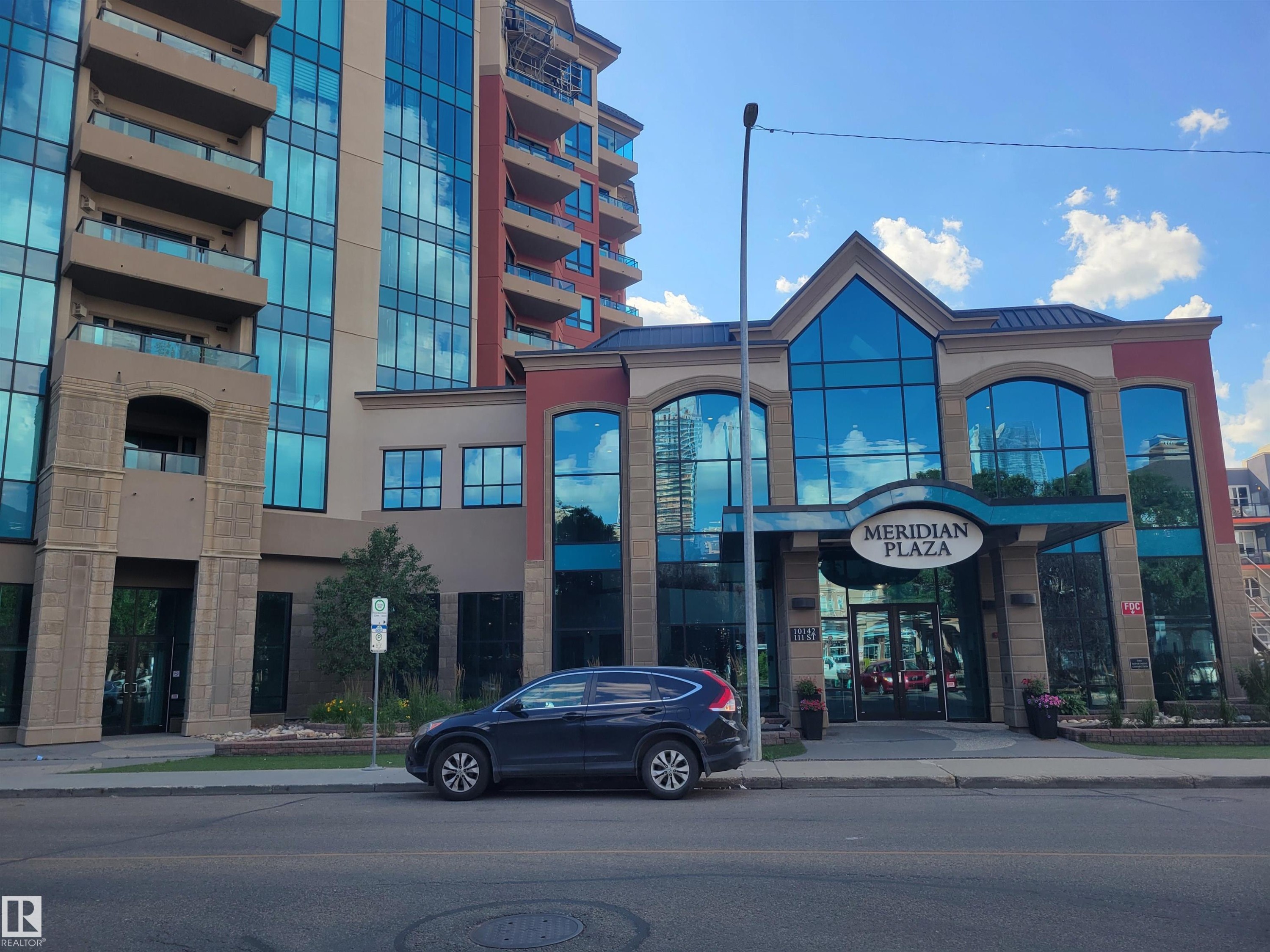 #207 10142 111 St Nw, Edmonton, AB - Outdoor