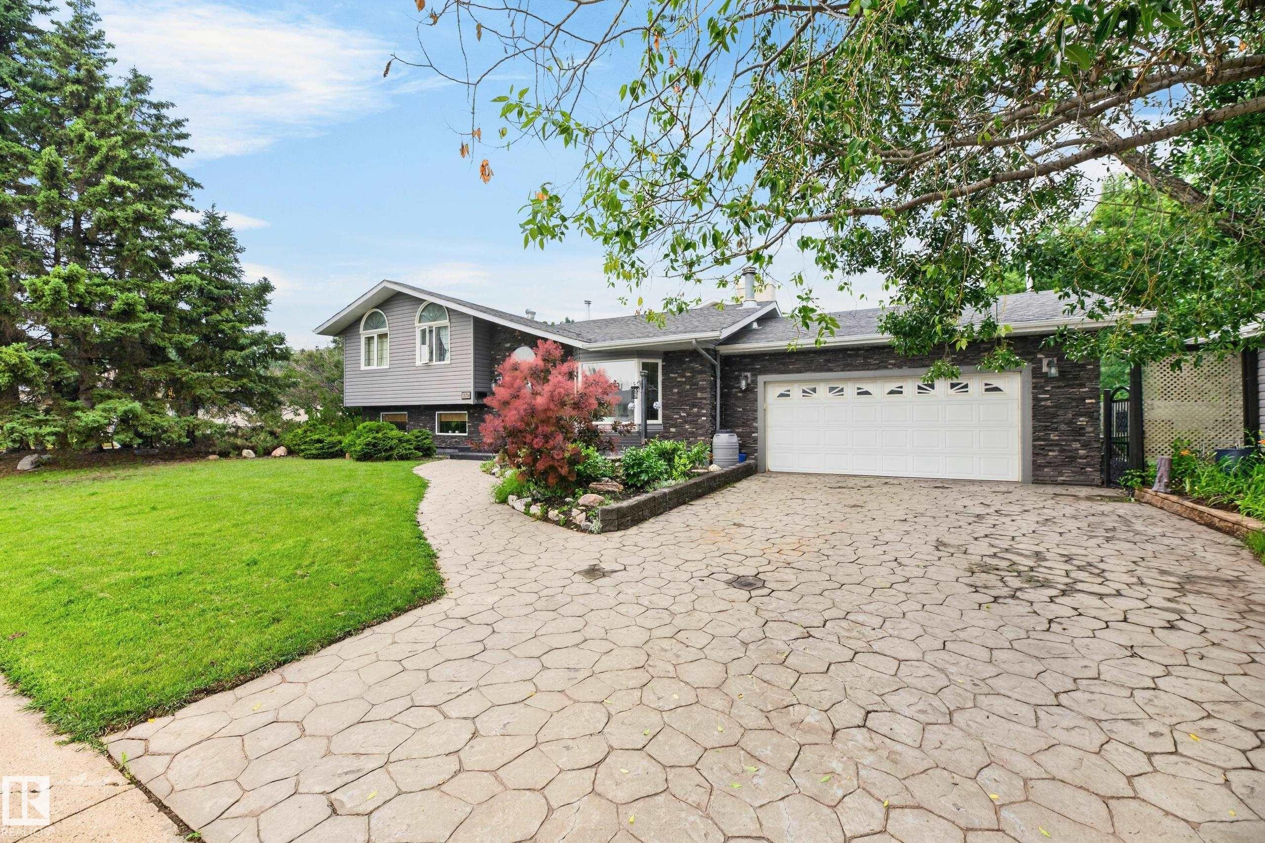 13204 47 Street Nw, Edmonton, AB - Outdoor