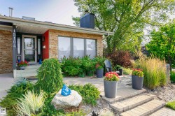 15104 42 Avenue NW Edmonton, AB T6H 5L6