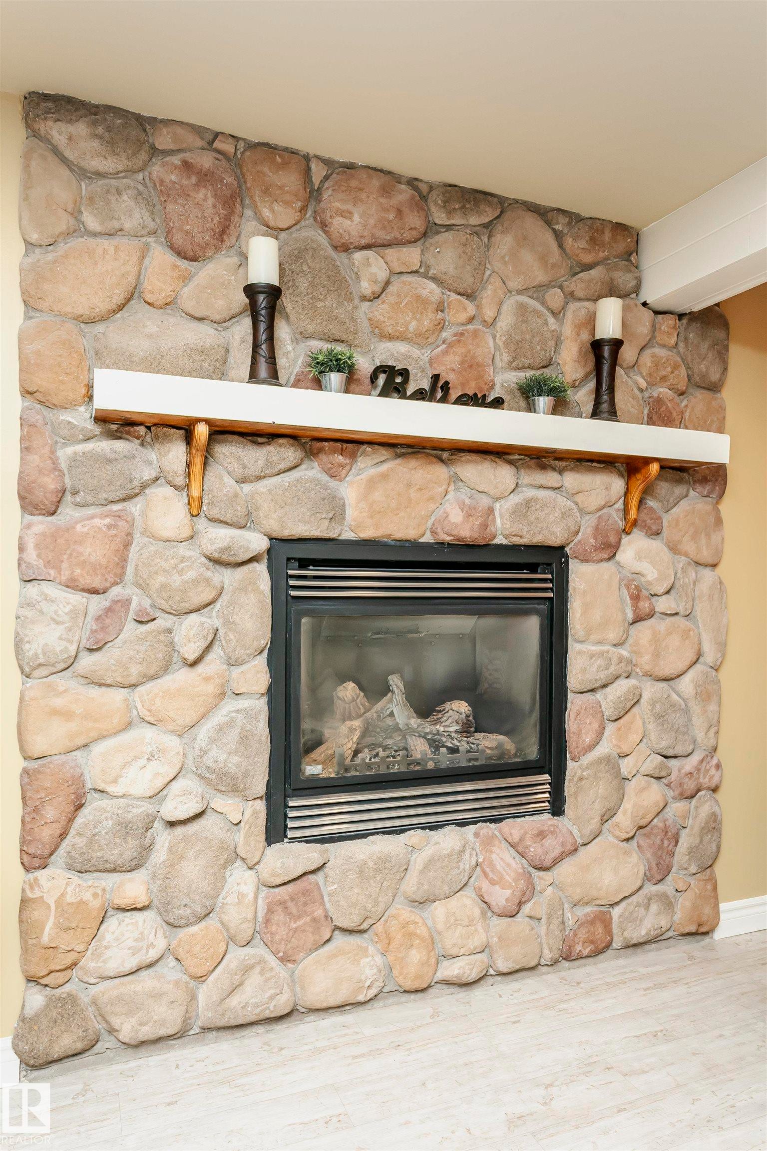 15104 42 Avenue Nw, Edmonton, AB