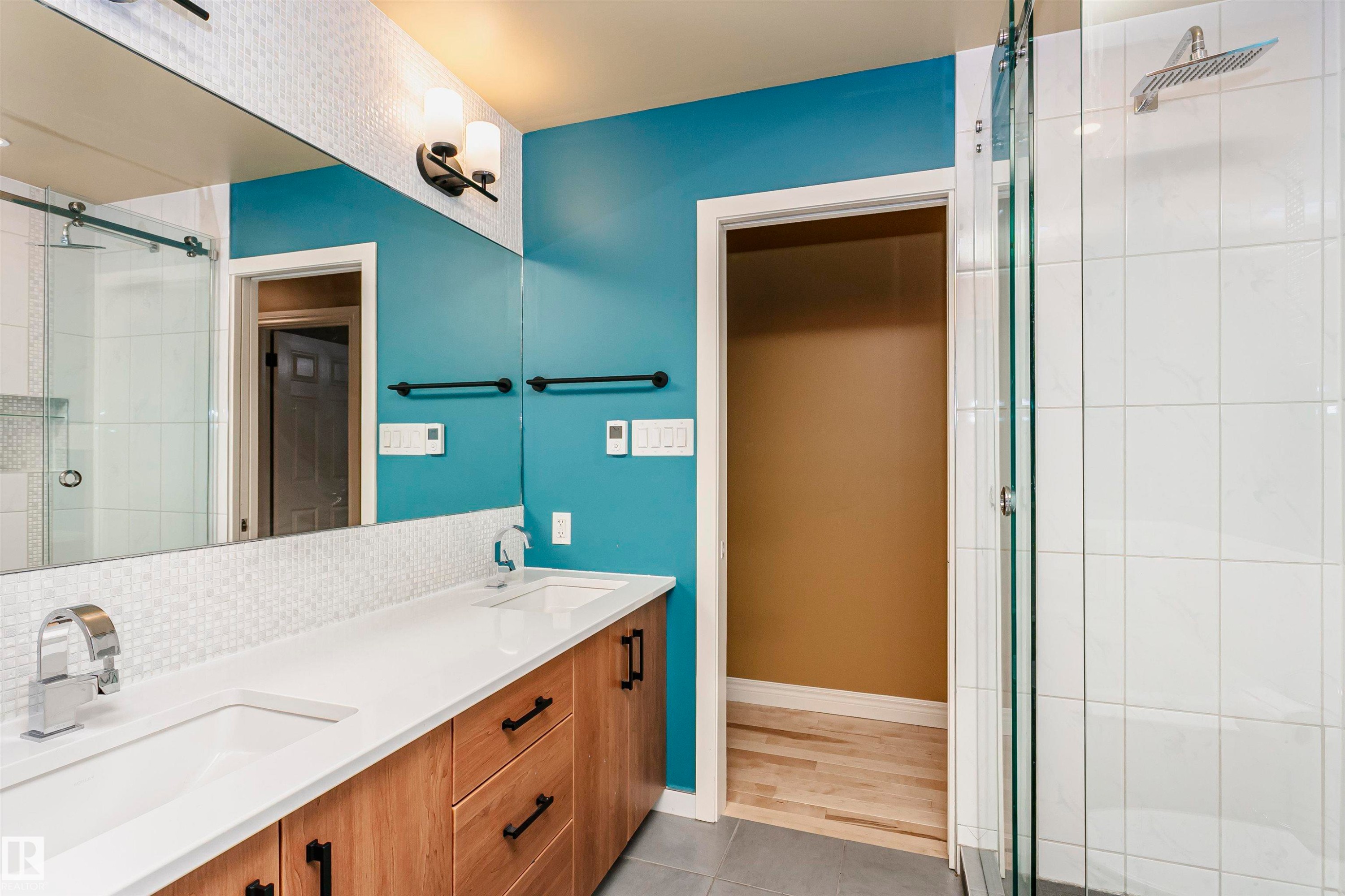 15104 42 Avenue Nw, Edmonton, AB