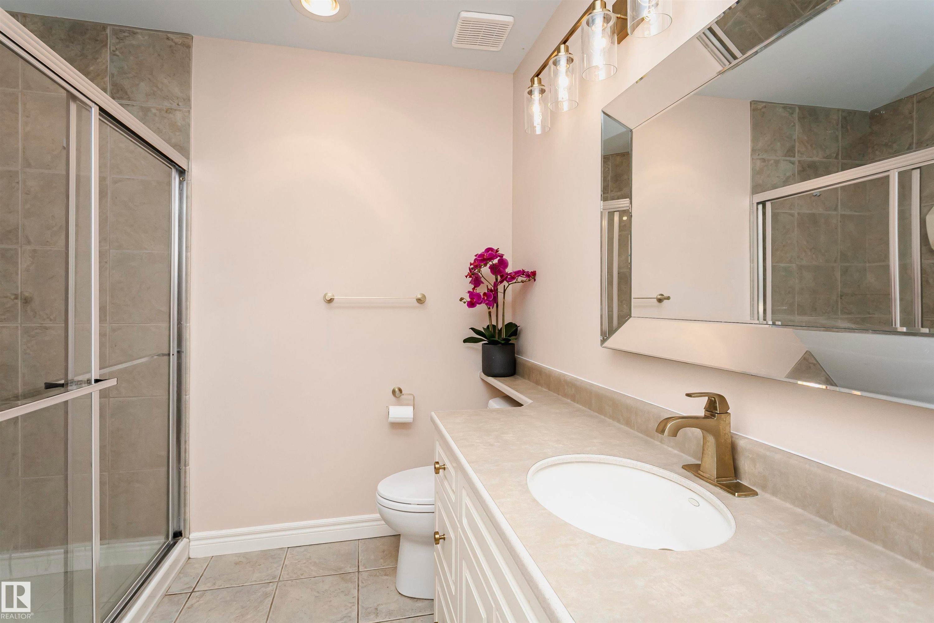 15104 42 Avenue Nw, Edmonton, AB