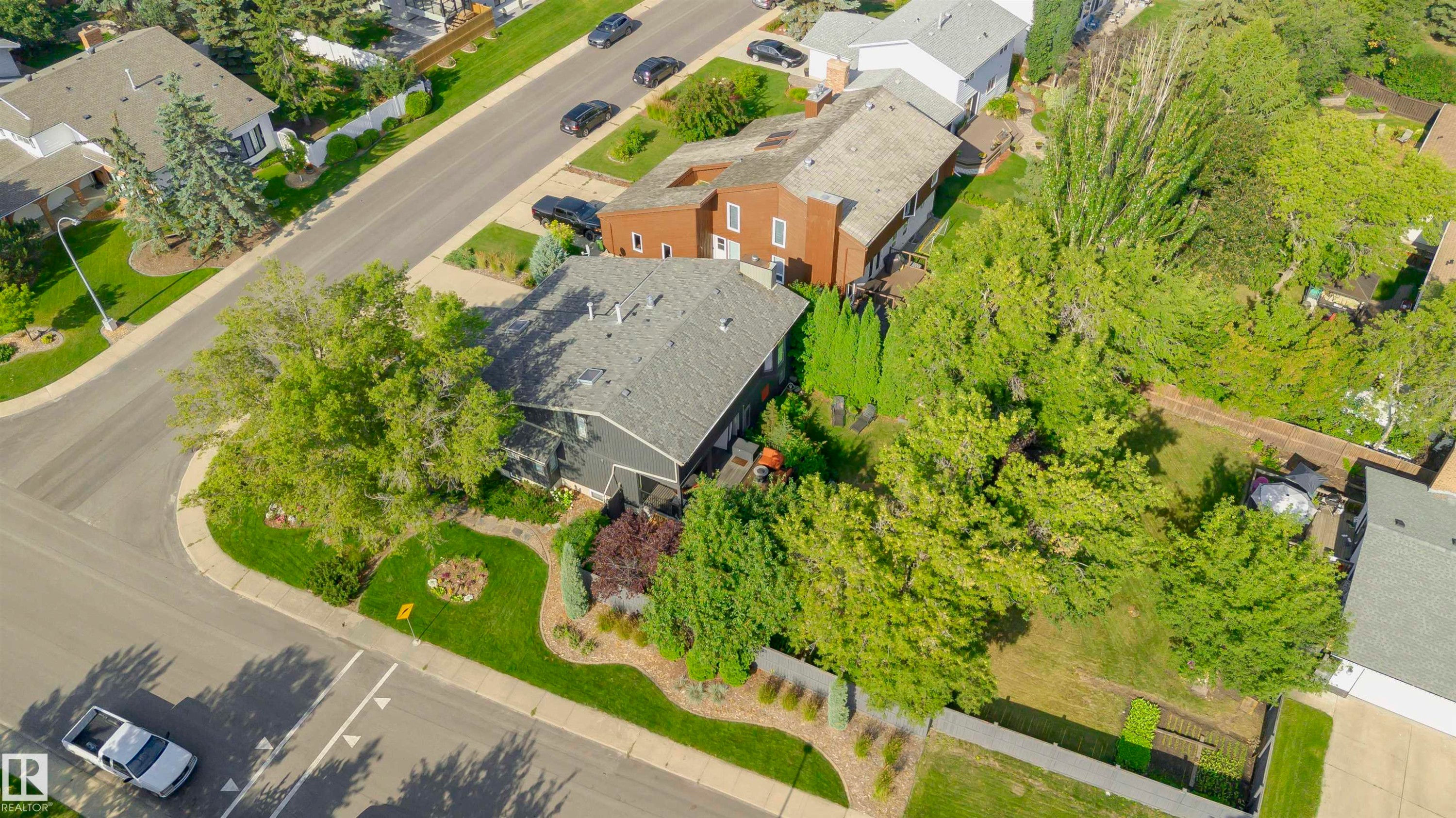 15104 42 Avenue Nw, Edmonton, AB