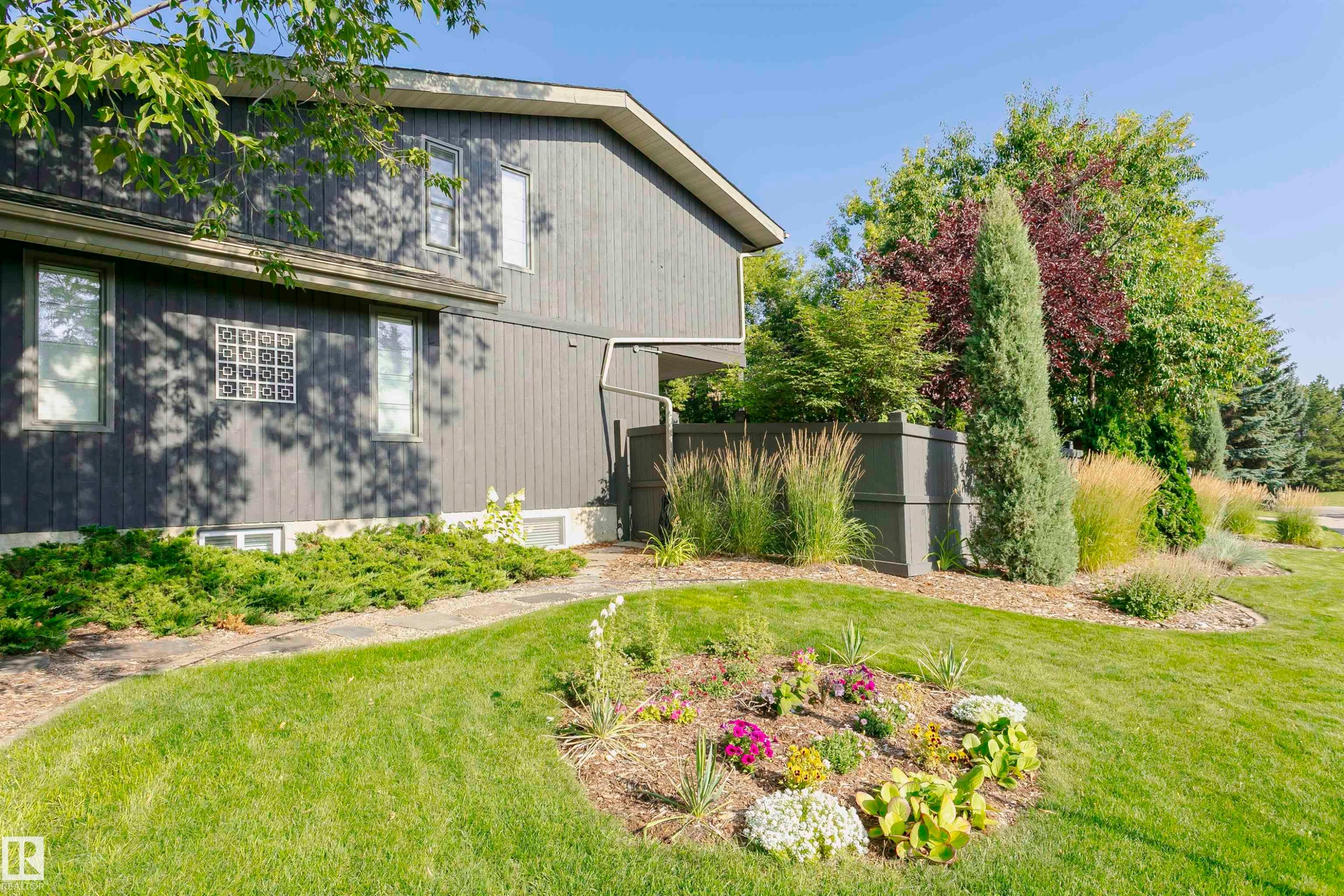 15104 42 Avenue Nw, Edmonton, AB