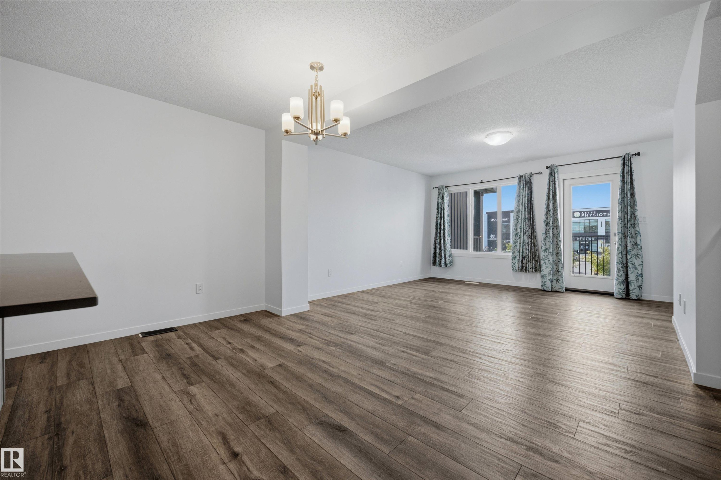 1246 Aster Boulevard Nw, Edmonton, AB - Indoor