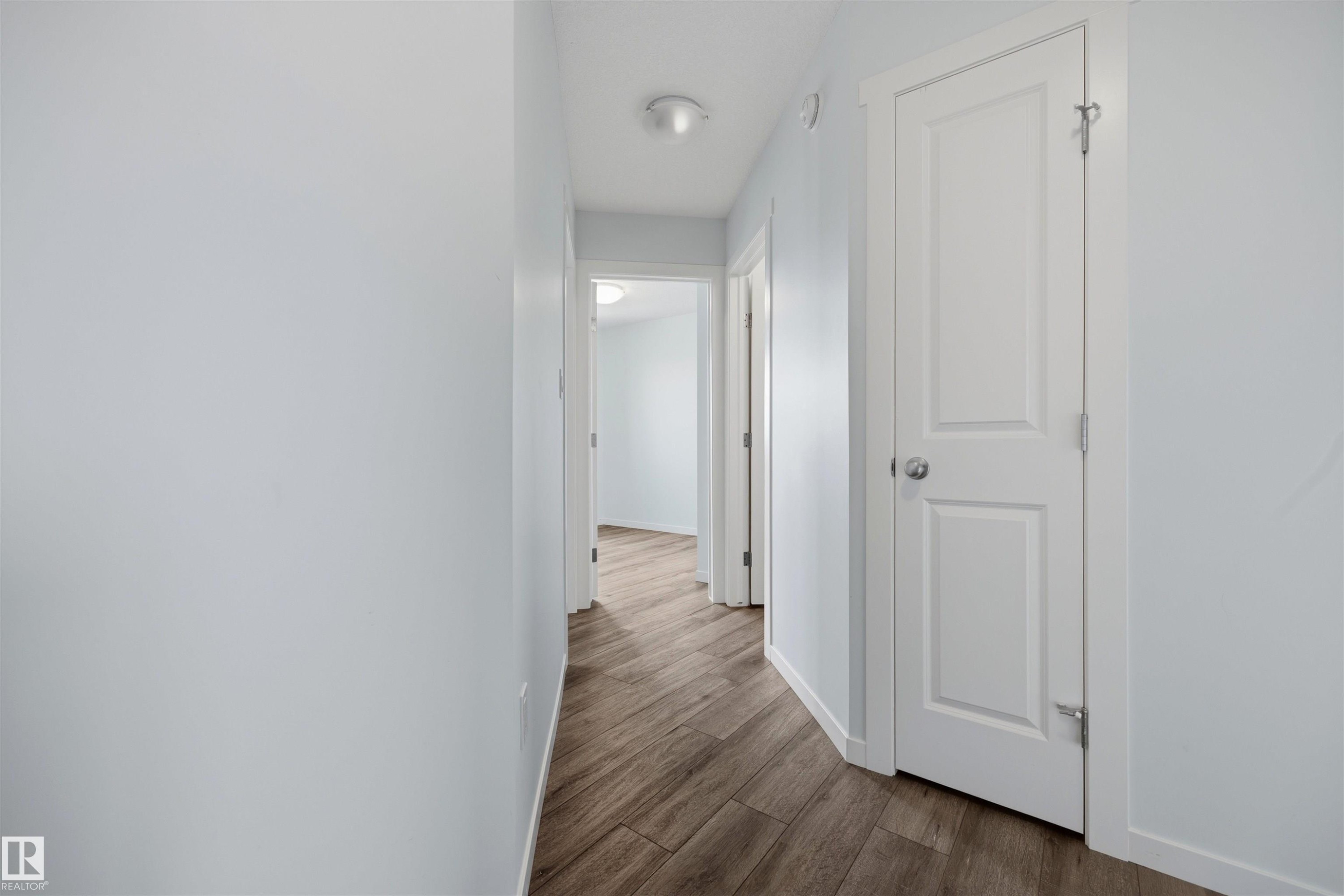 1246 Aster Boulevard Nw, Edmonton, AB - Indoor Photo Showing Other Room