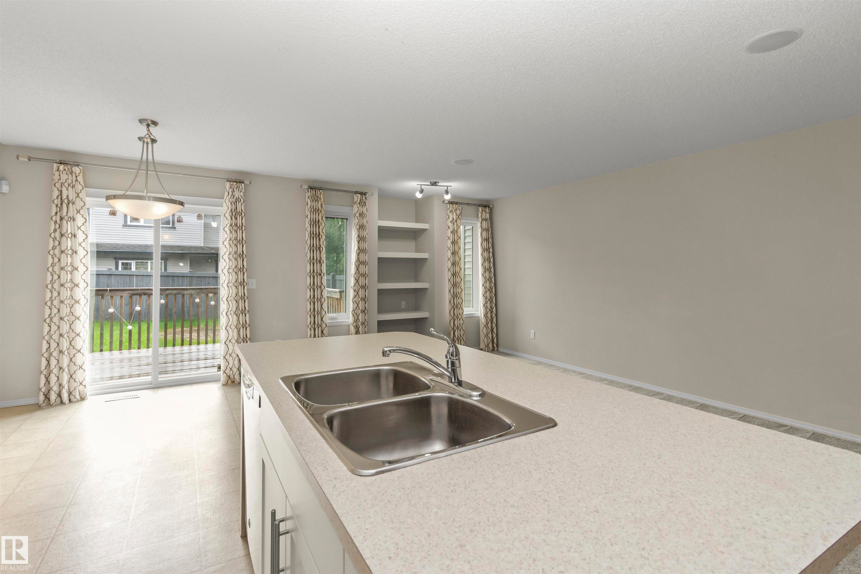 17205 73 Street Nw, Edmonton, AB - Indoor Photo Showing Kitchen With Double Sink