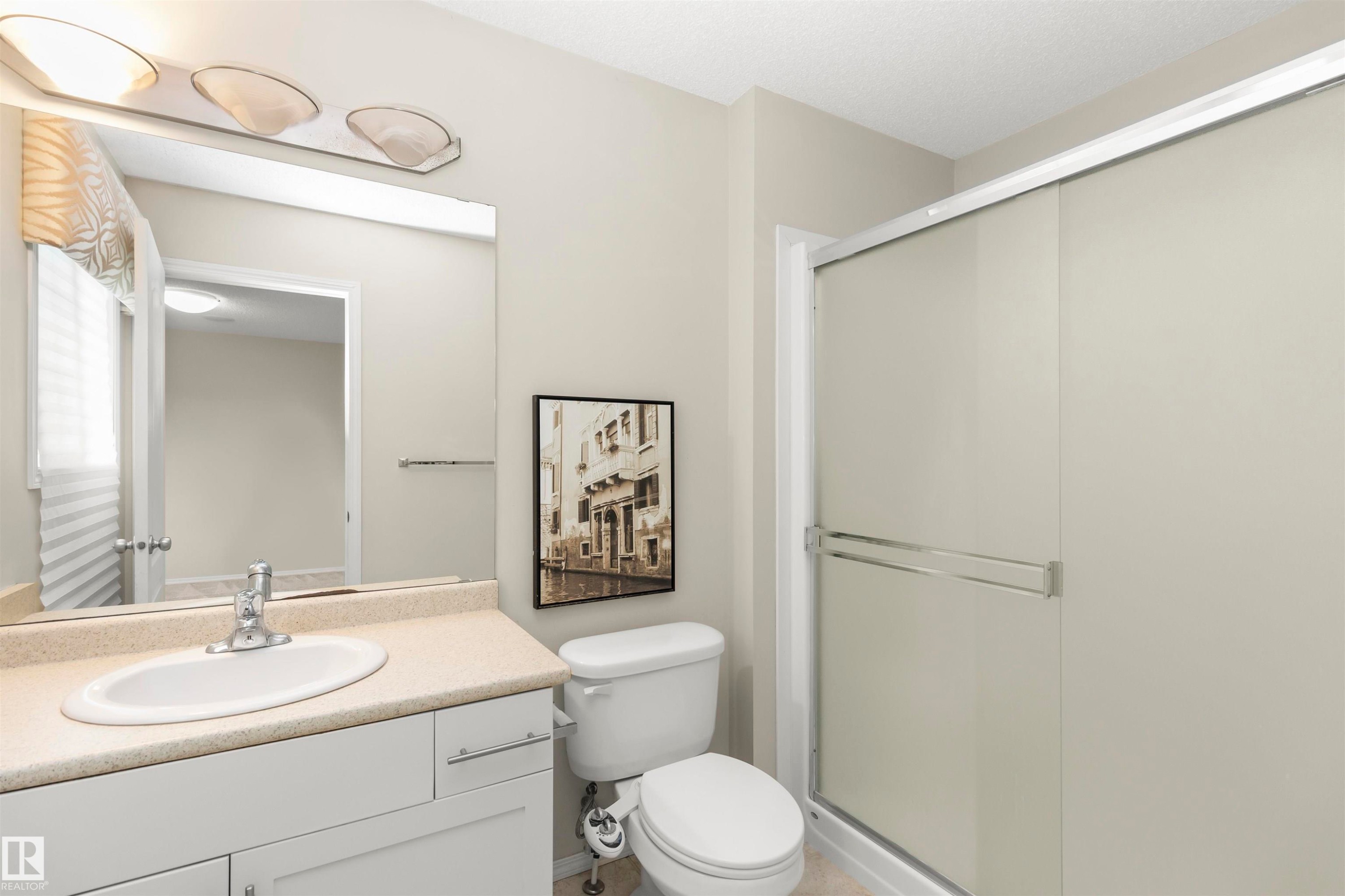 17205 73 Street Nw, Edmonton, AB - Indoor Photo Showing Bathroom