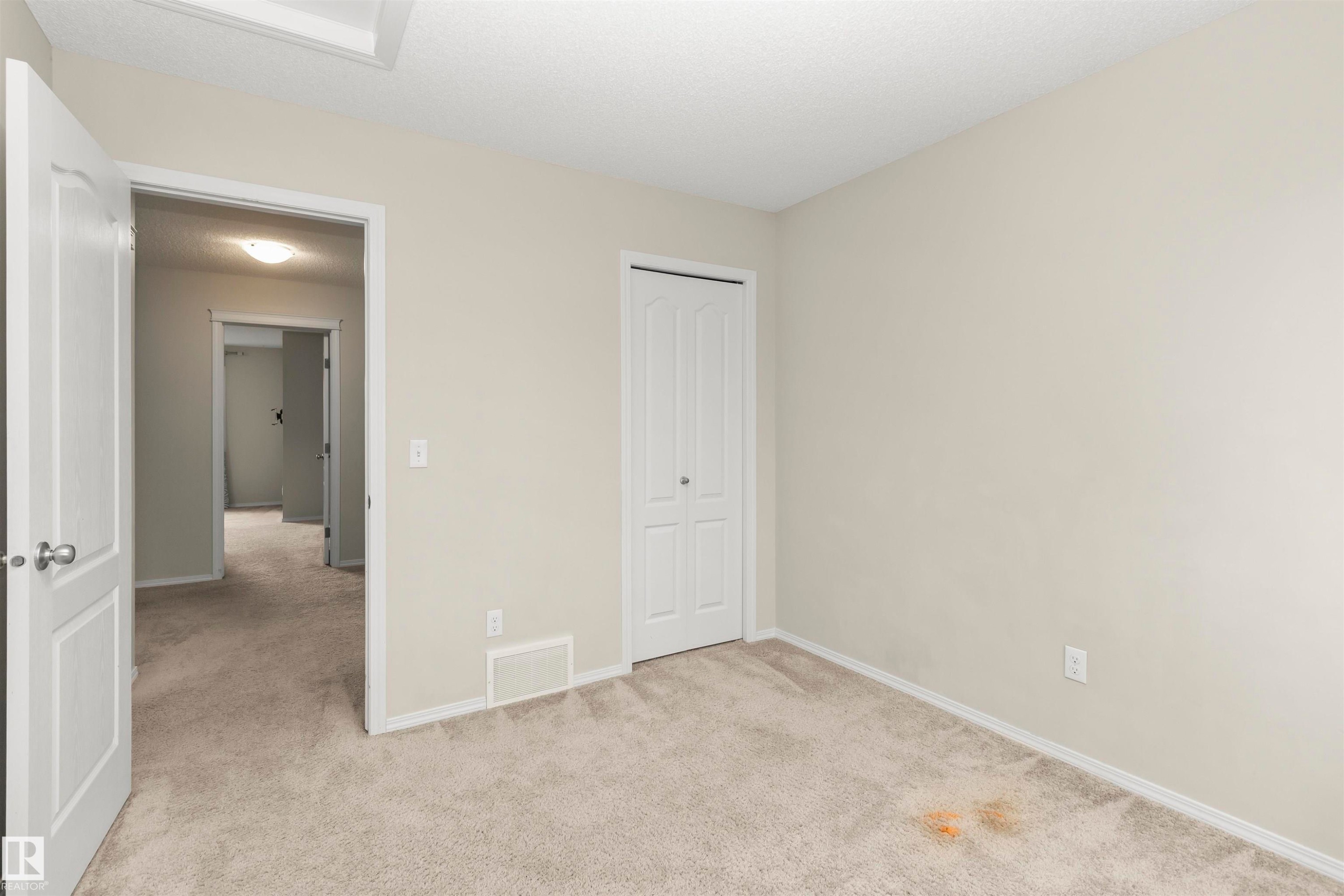17205 73 Street Nw, Edmonton, AB - Indoor Photo Showing Other Room