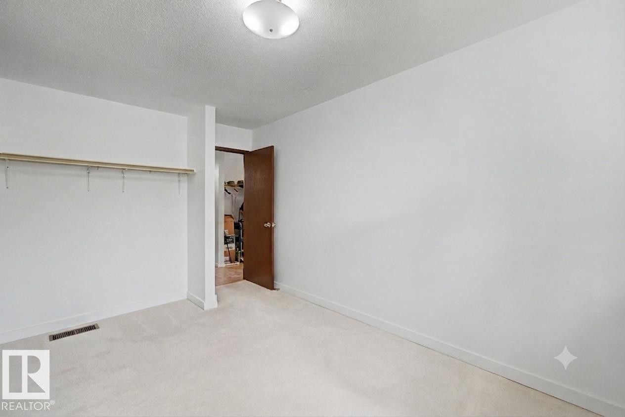 14541 121 Street Nw, Edmonton, AB - Indoor Photo Showing Other Room