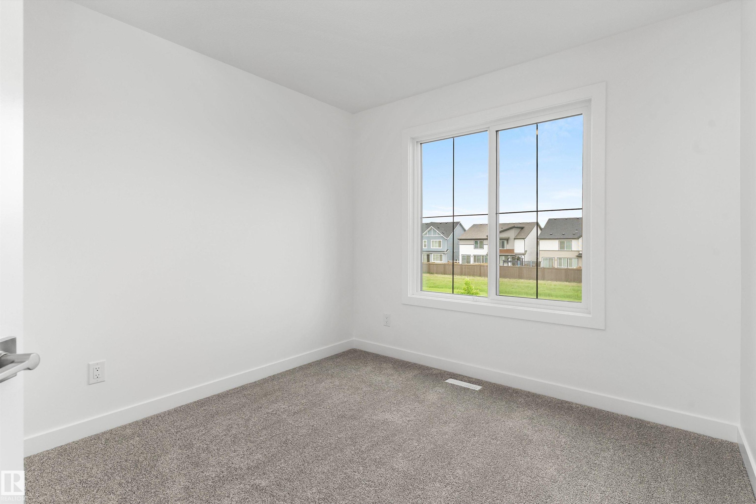 2033 Callihoo Link Sw, Edmonton, AB - Indoor Photo Showing Other Room