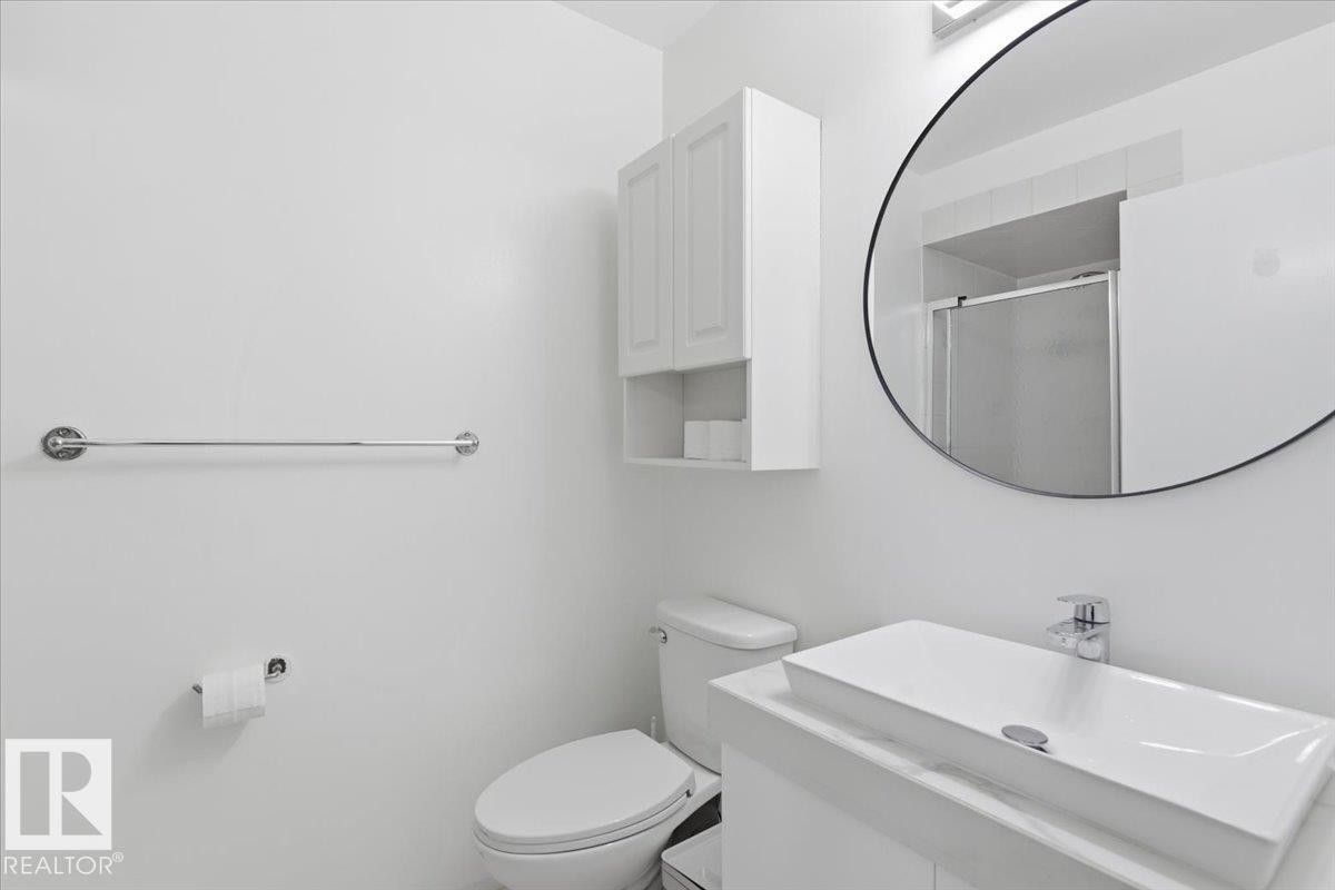 242 Northmount Drive, Wetaskiwin, AB - Indoor Photo Showing Bathroom
