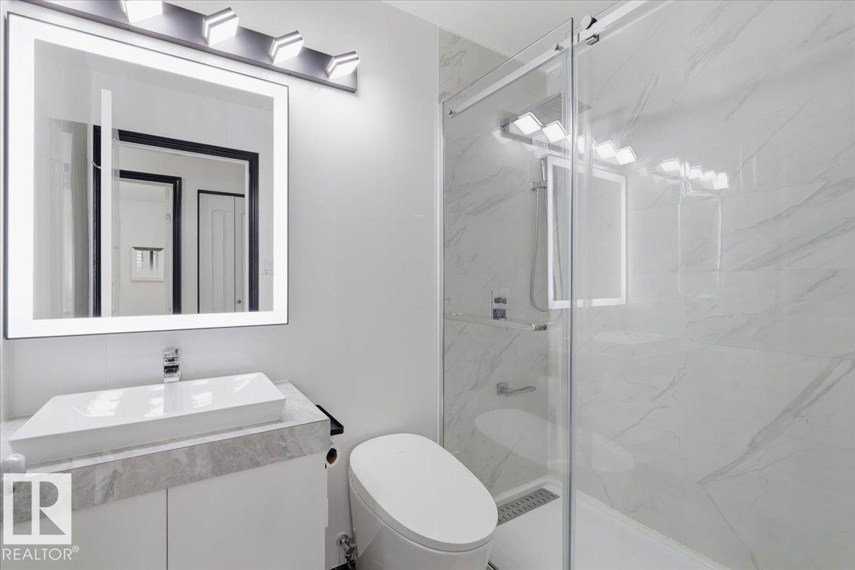 242 Northmount Drive, Wetaskiwin, AB - Indoor Photo Showing Bathroom
