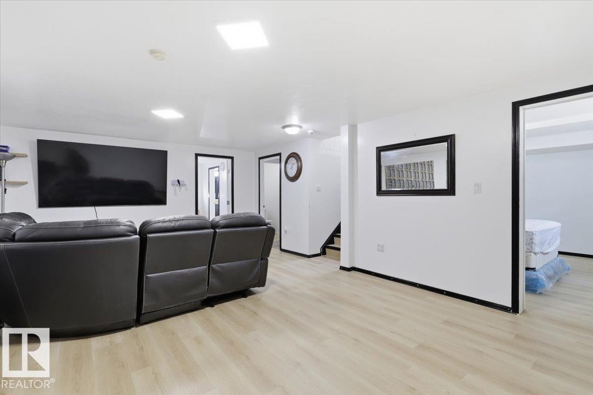 242 Northmount Drive, Wetaskiwin, AB - Indoor