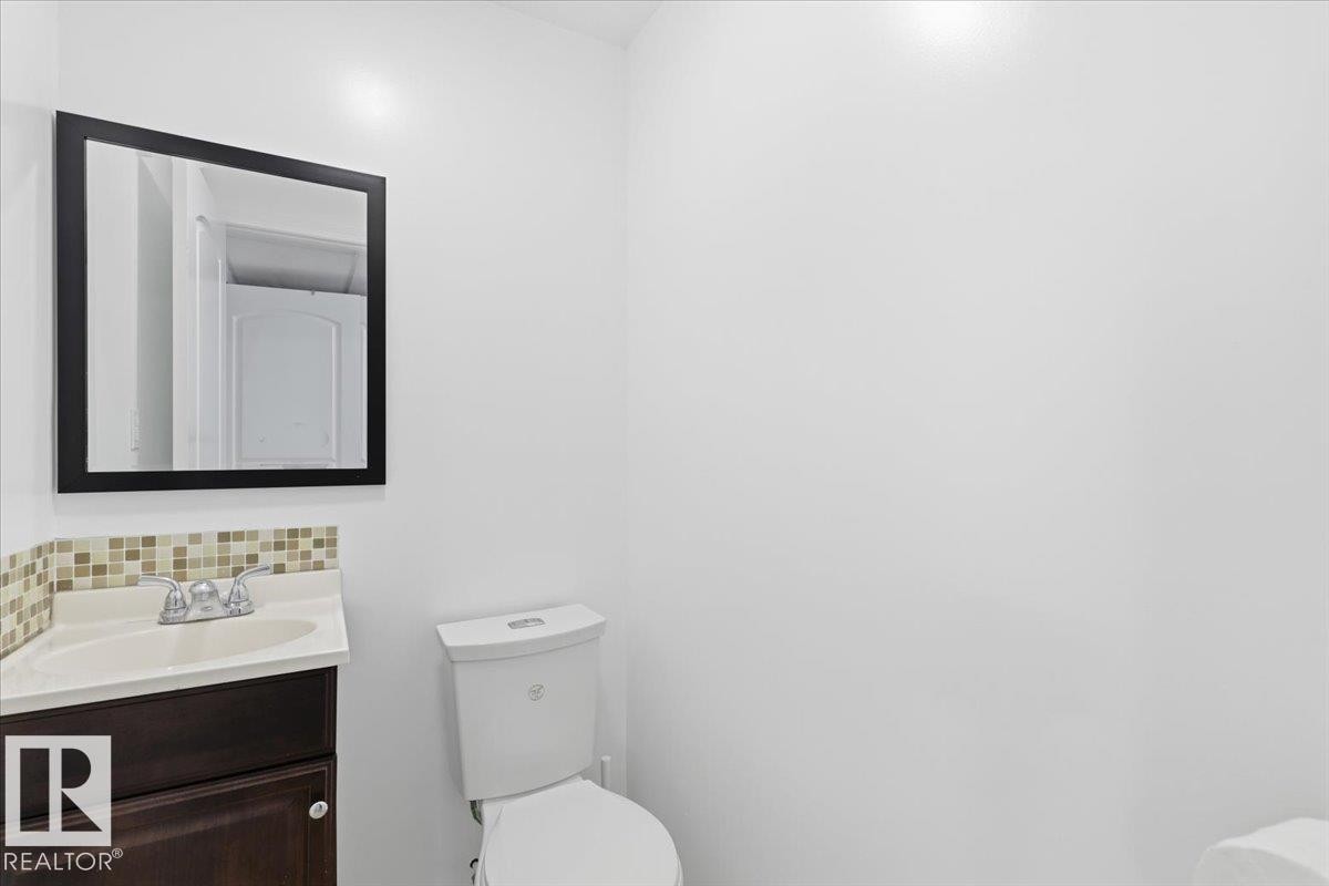 242 Northmount Drive, Wetaskiwin, AB - Indoor Photo Showing Bathroom