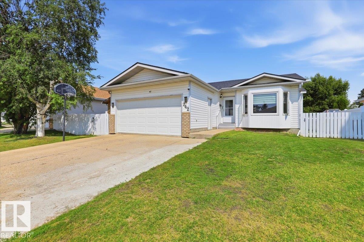 242 Northmount Drive, Wetaskiwin, AB - Outdoor