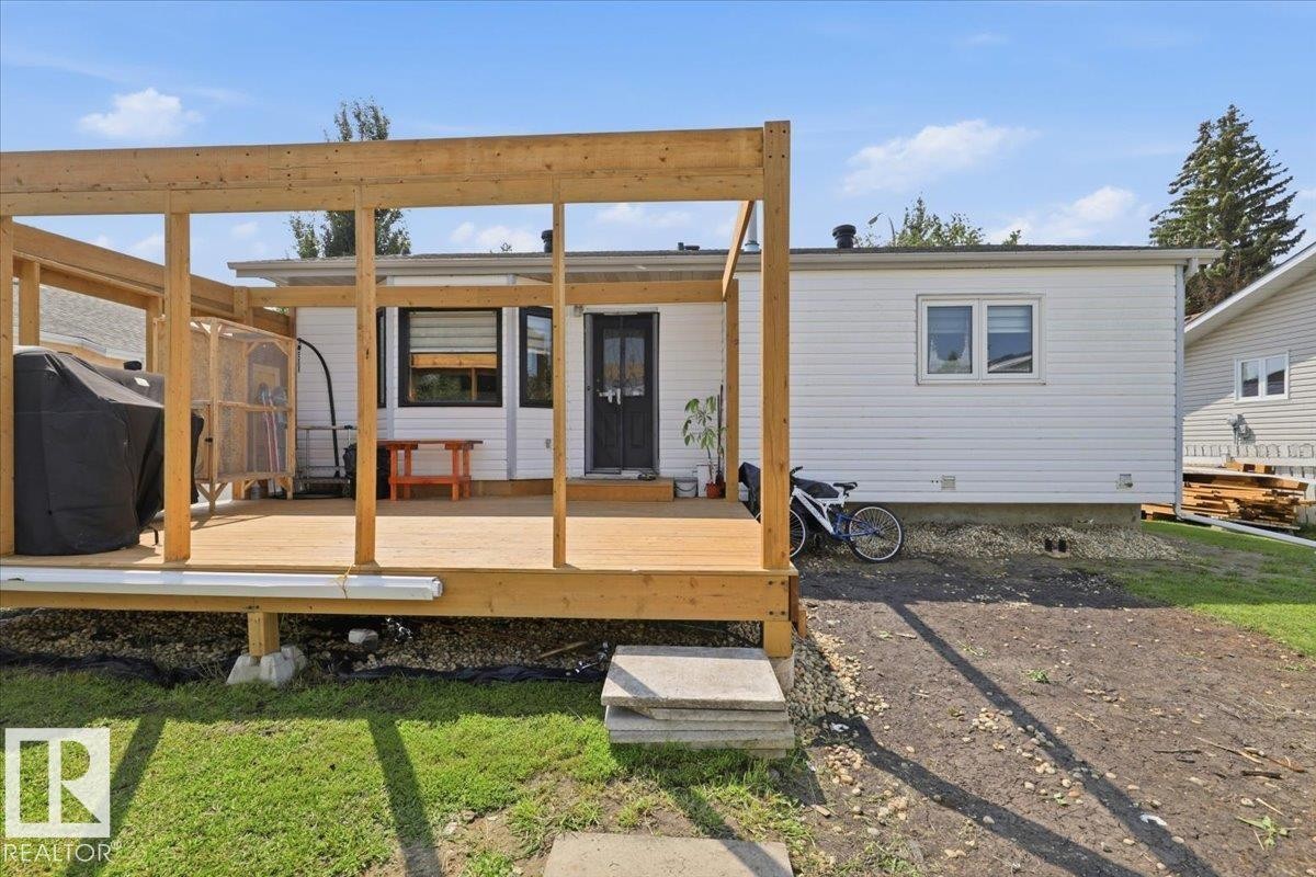242 Northmount Drive, Wetaskiwin, AB - Outdoor