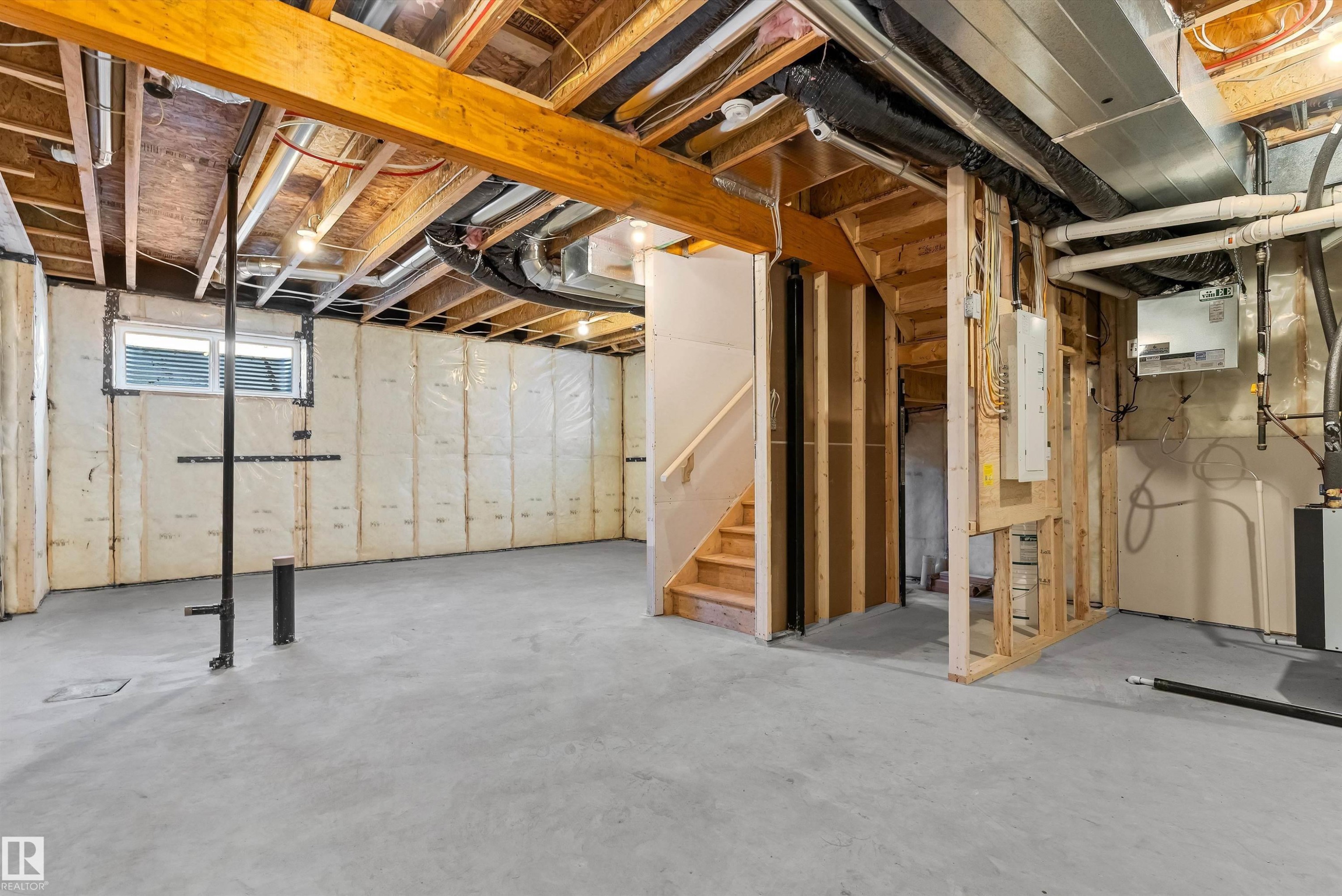 920 18 Avenue Nw, Edmonton, AB - Indoor Photo Showing Basement