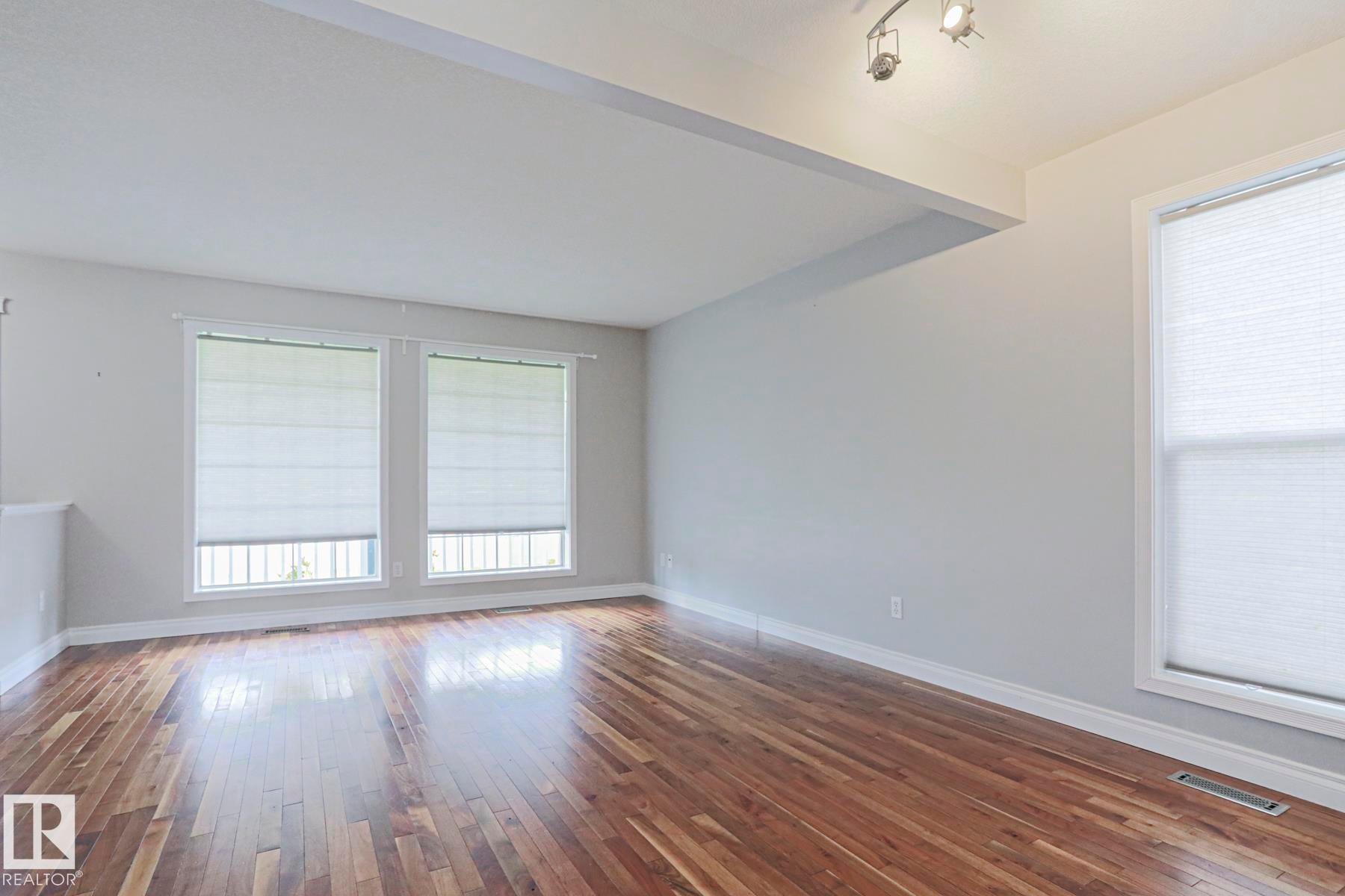 4 Landsdowne Drive, Spruce Grove, AB - Indoor Photo Showing Other Room