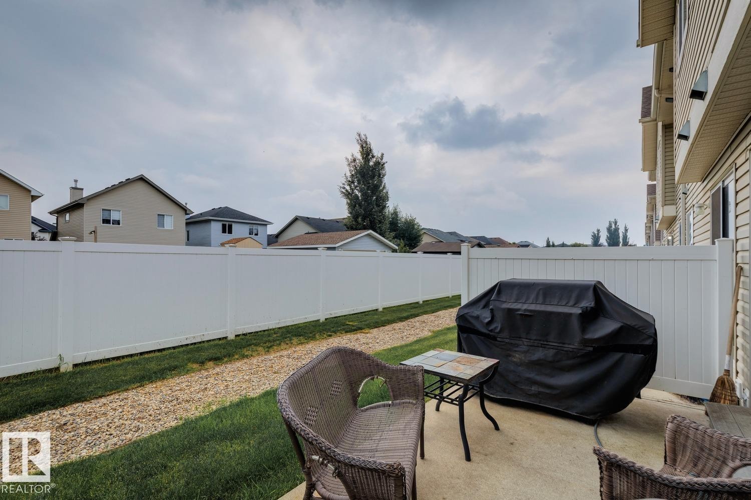 #22 230 Edwards Dr Sw, Edmonton, AB - Outdoor