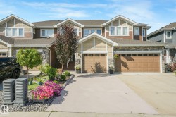 30 EBBERS Close NW Edmonton, AB T5Y 3Y6