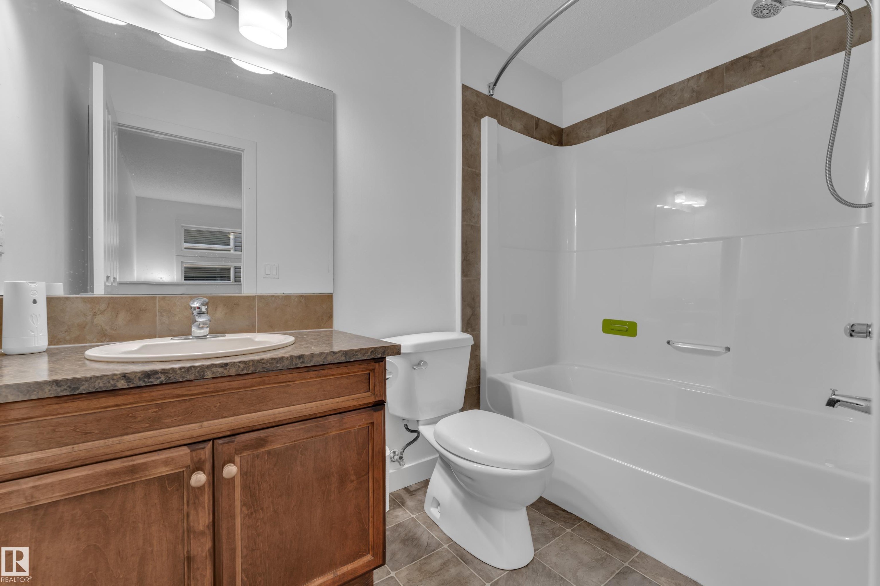 73 Hartwick Loop, Spruce Grove, AB - Indoor Photo Showing Bathroom