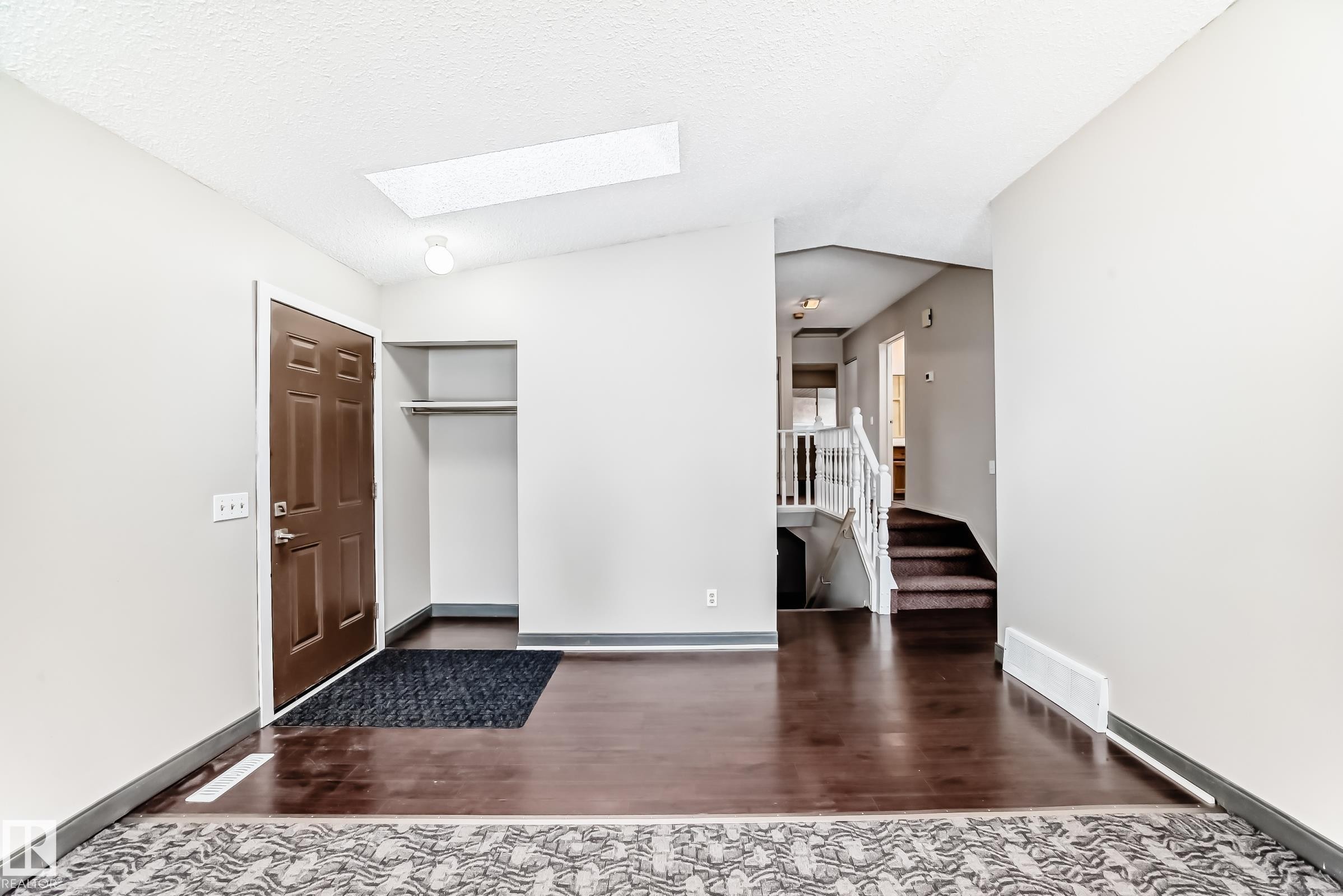 8516 190 Street Nw, Edmonton, AB