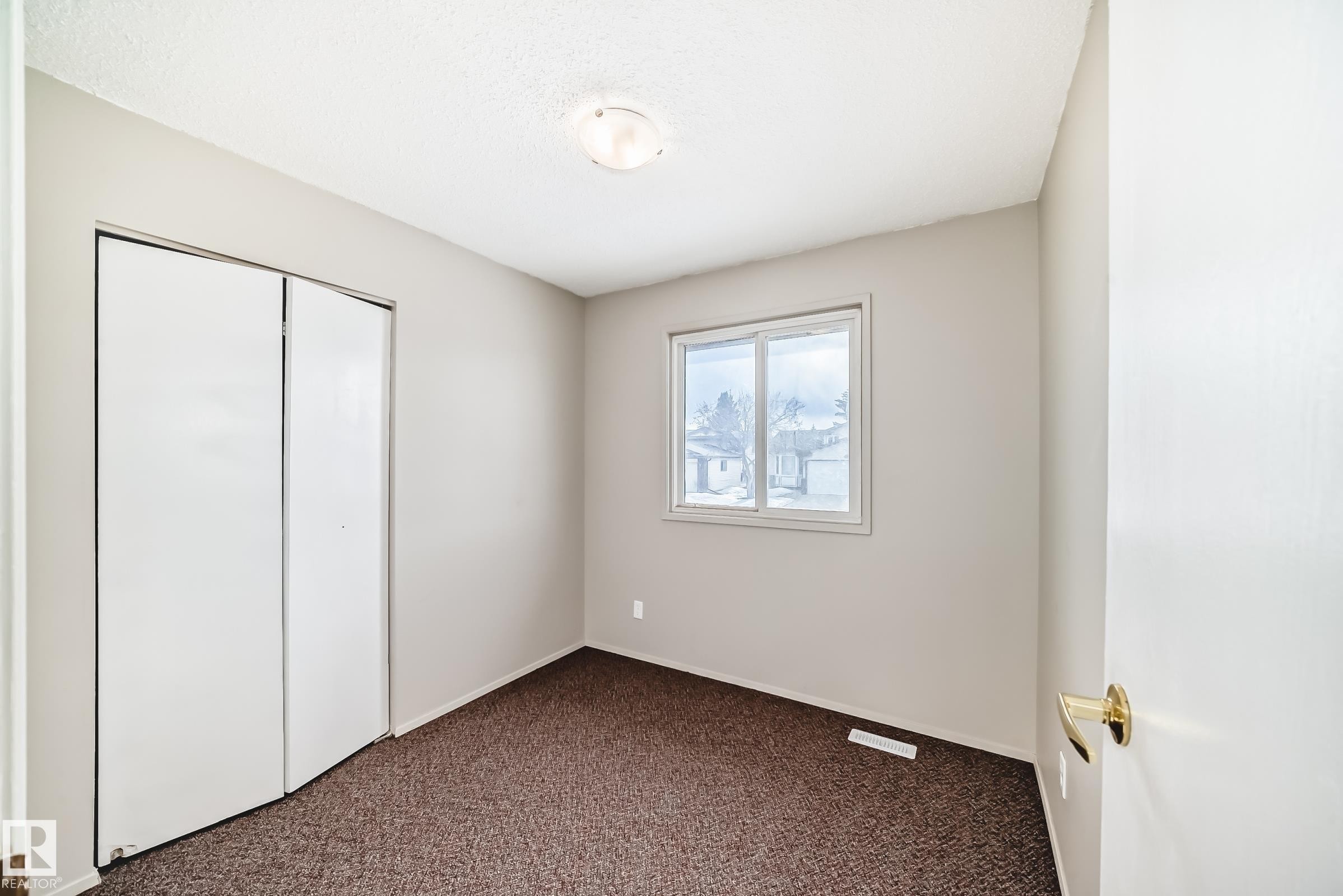 8516 190 Street Nw, Edmonton, AB