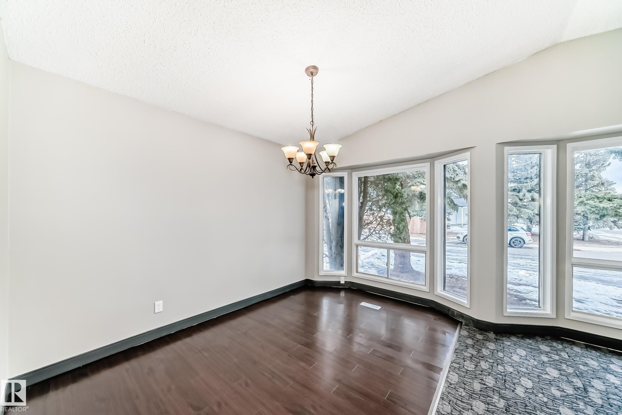 8516 190 Street Nw, Edmonton, AB