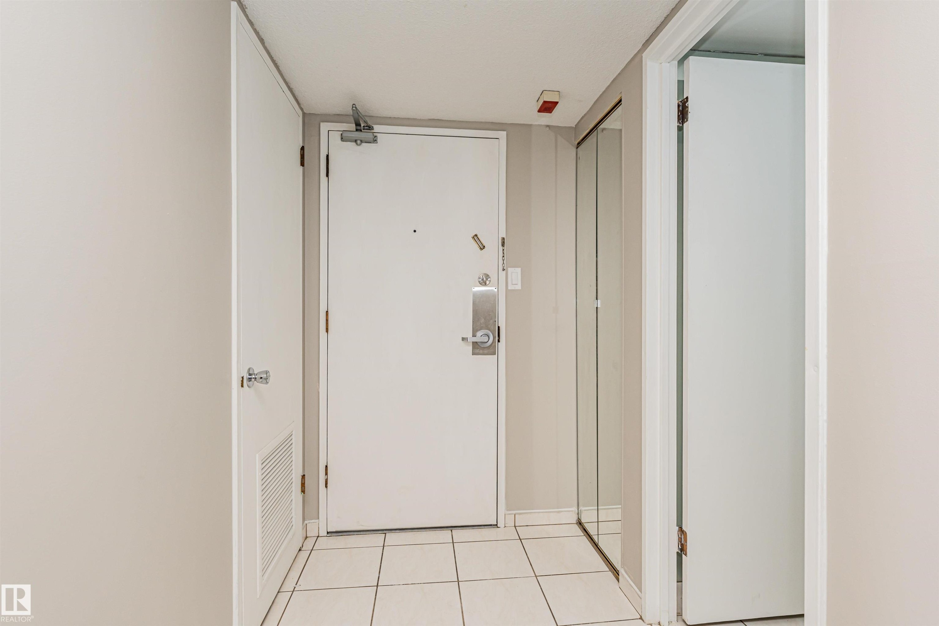 #1806 12303 Jasper Av Nw, Edmonton, AB - Indoor Photo Showing Other Room