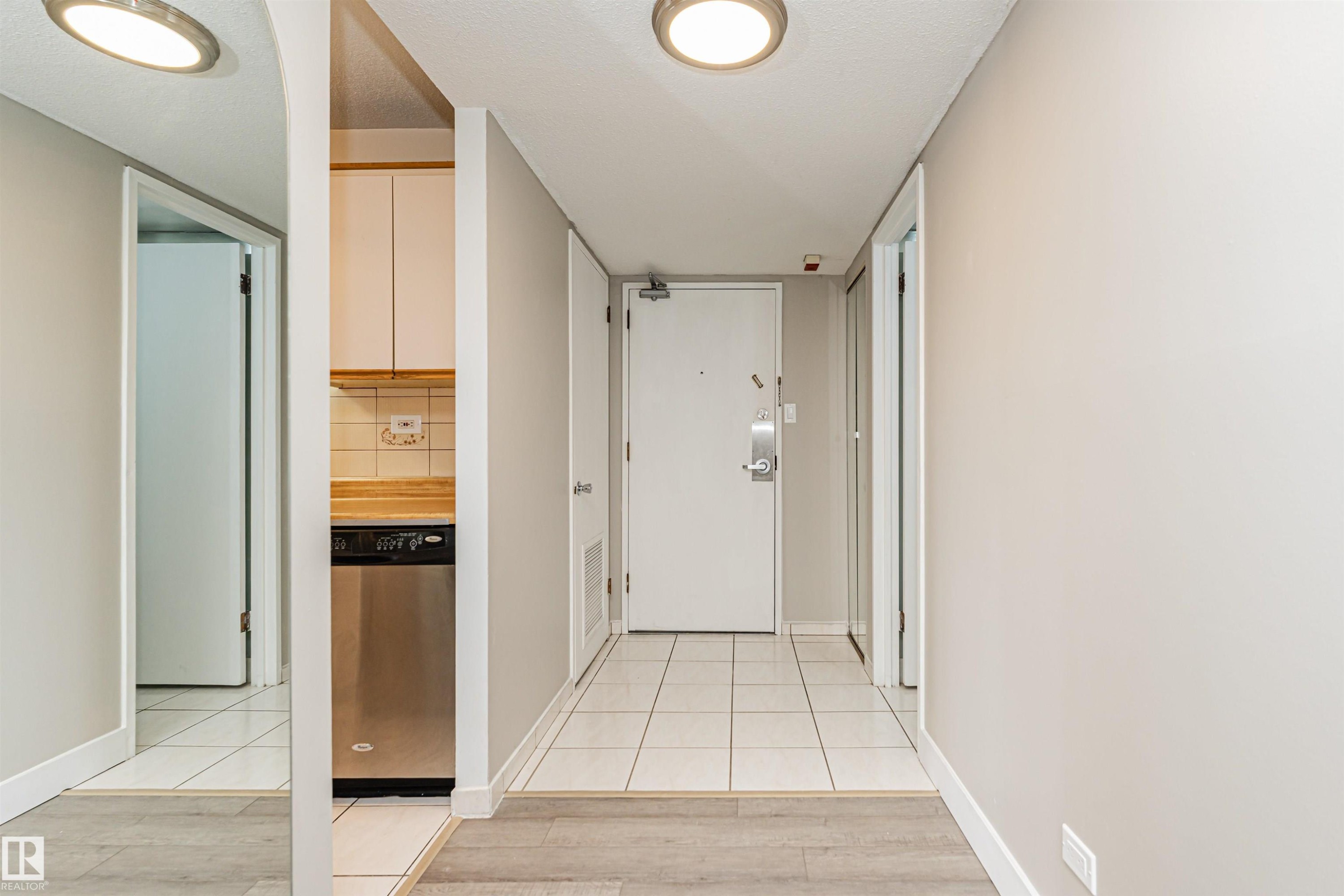 #1806 12303 Jasper Av Nw, Edmonton, AB - Indoor