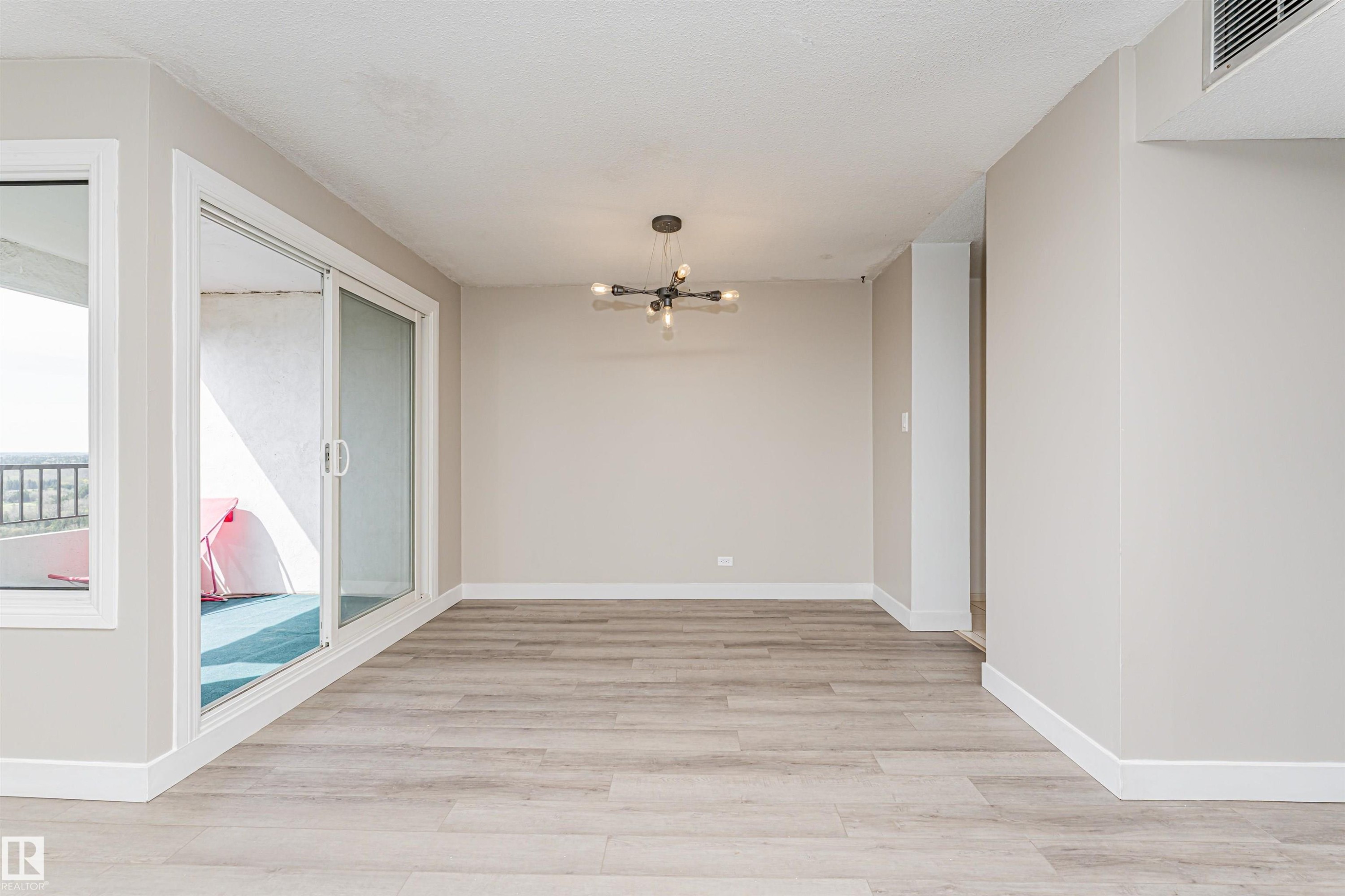 #1806 12303 Jasper Av Nw, Edmonton, AB - Indoor Photo Showing Other Room