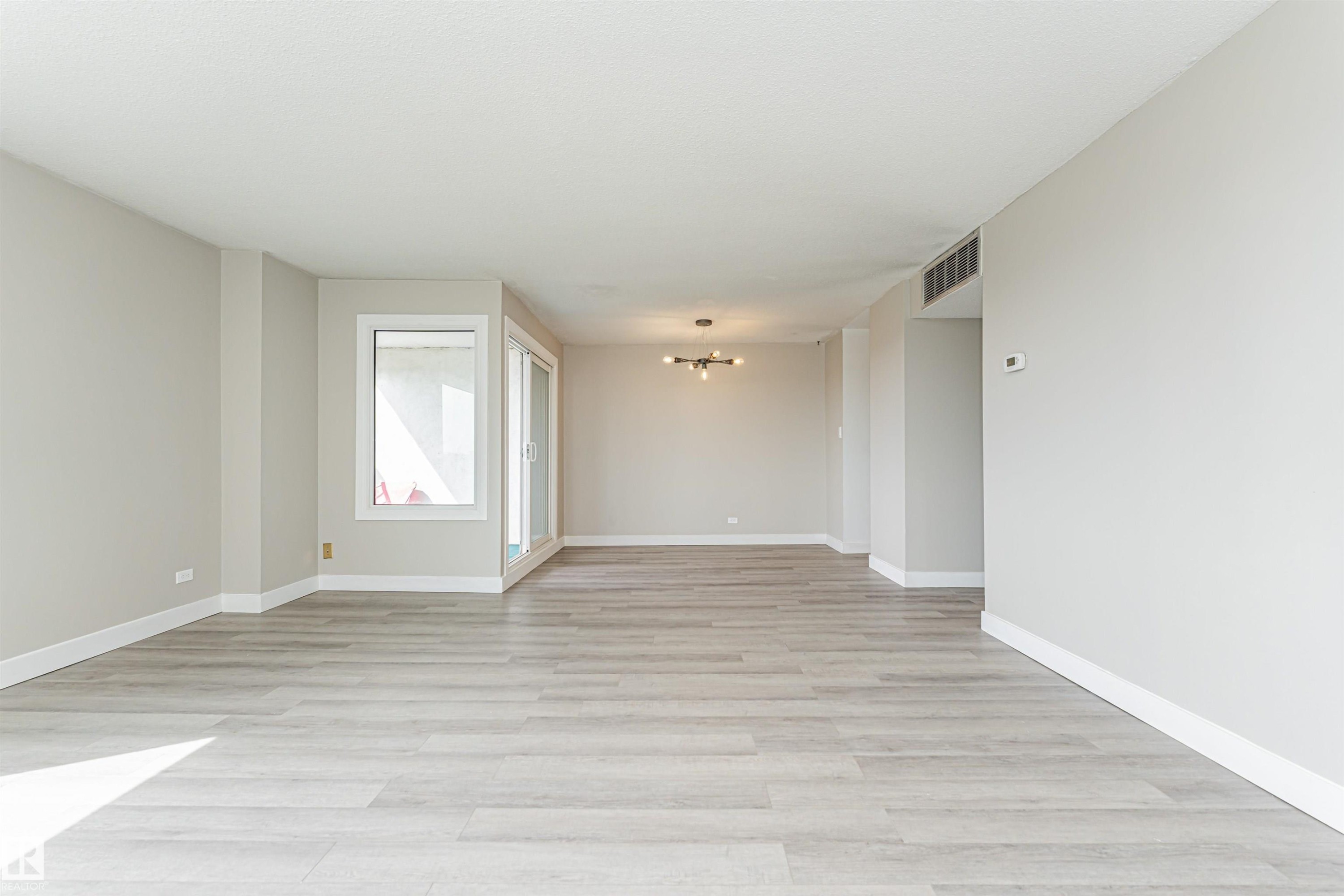 #1806 12303 Jasper Av Nw, Edmonton, AB - Indoor Photo Showing Other Room
