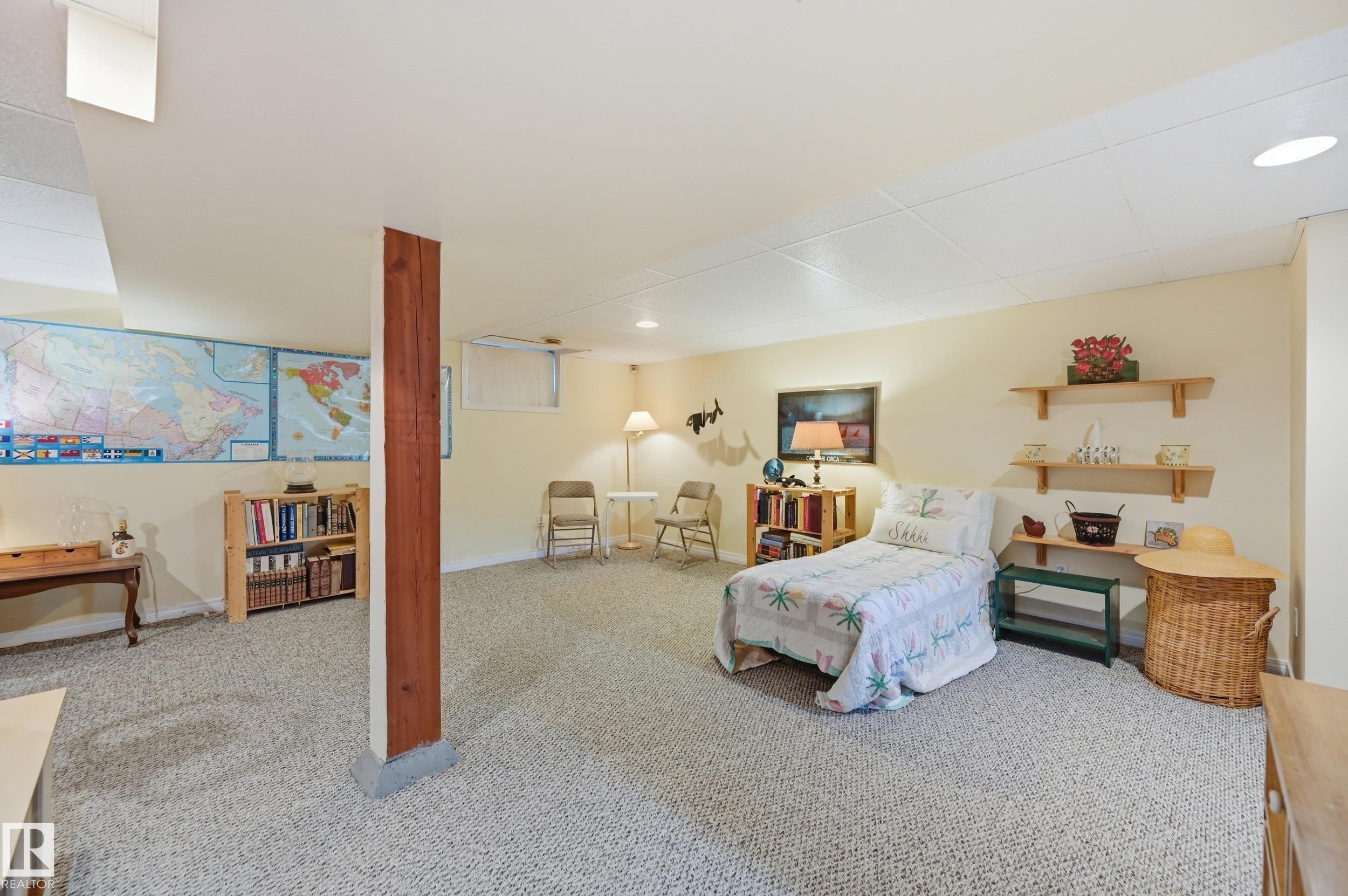 11518 101 Street Nw, Edmonton, AB - Indoor
