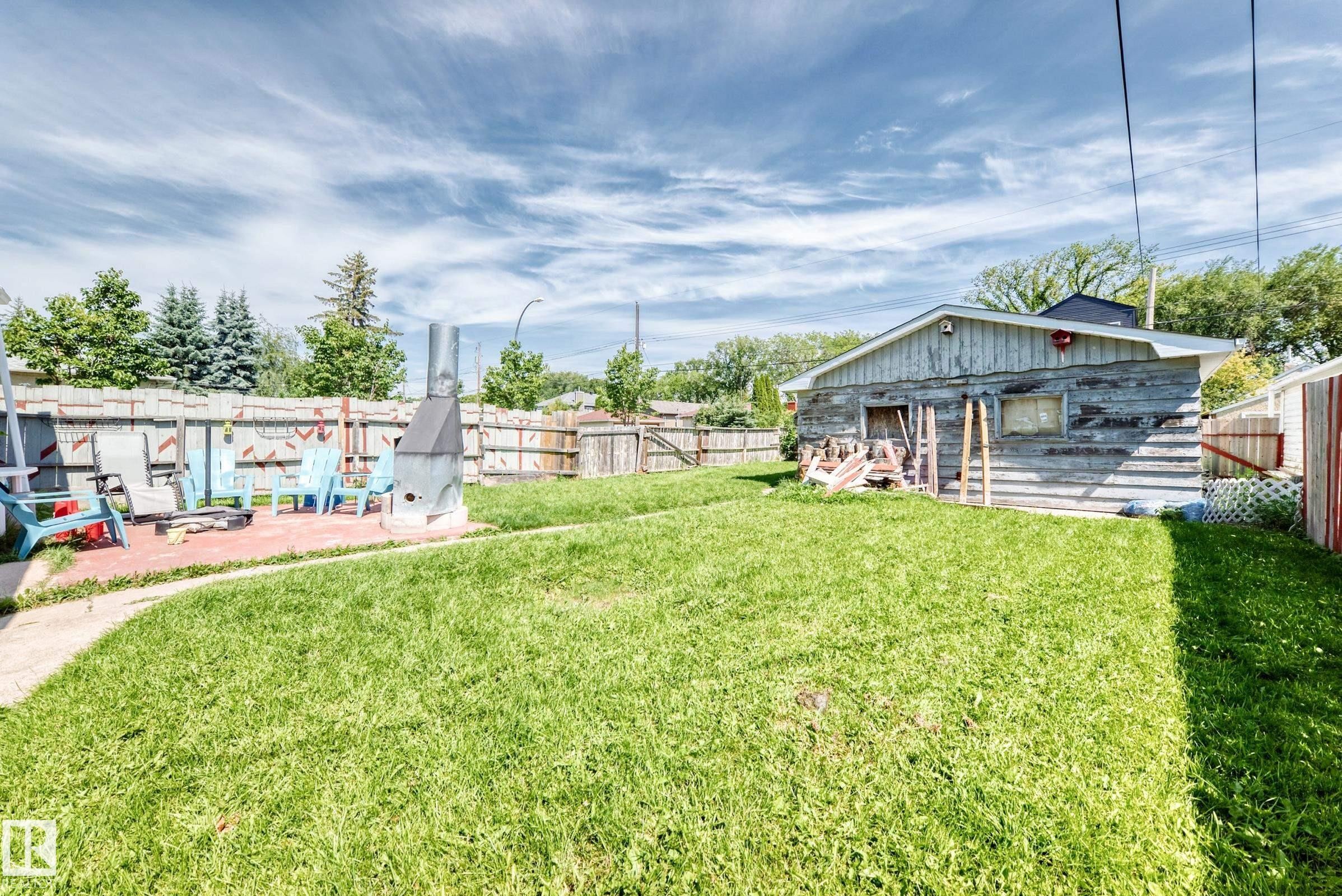 12253 94 Street Nw, Edmonton, AB - Outdoor