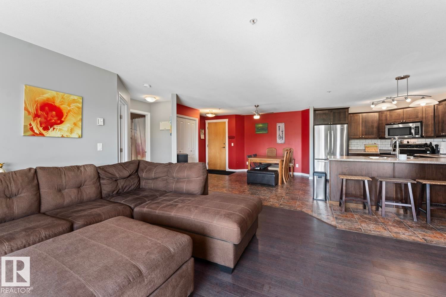 #3308 901 16 St, Cold Lake, AB - Indoor Photo Showing Living Room