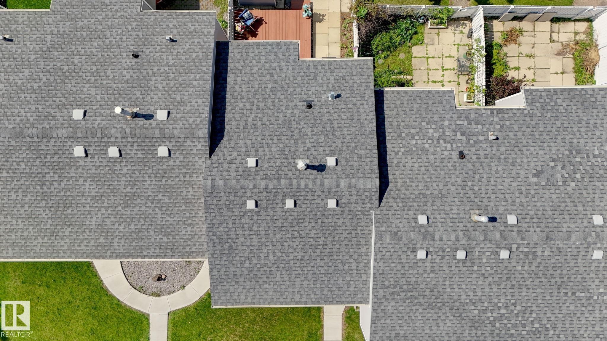 Asphalt shingle roofing with multiple vents - 307 Northgate Terrace Nw, Edmonton, AB - Outdoor