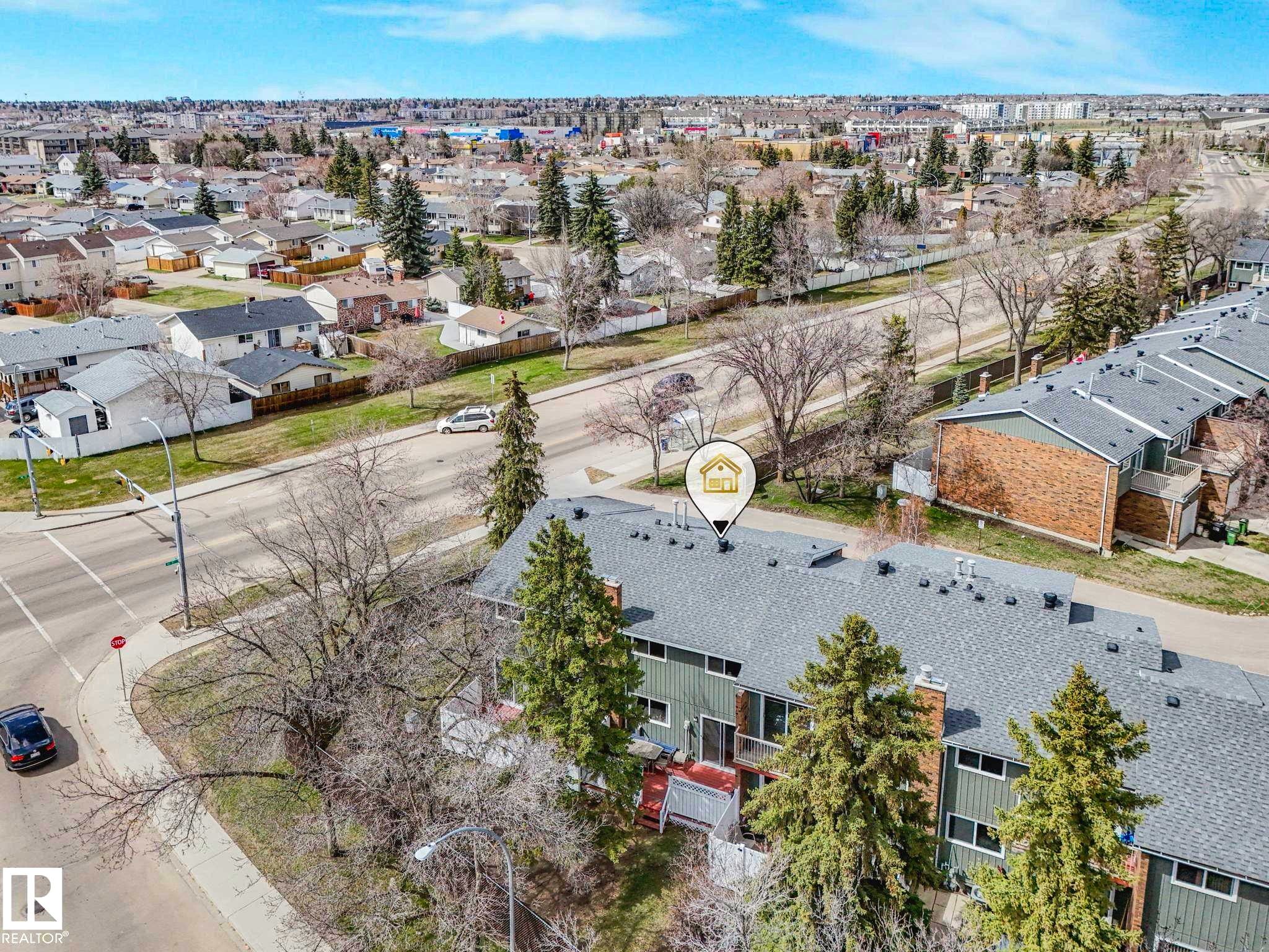 Image quality insufficient for description - 13405 40 St Nw, Edmonton, AB - Outdoor With View