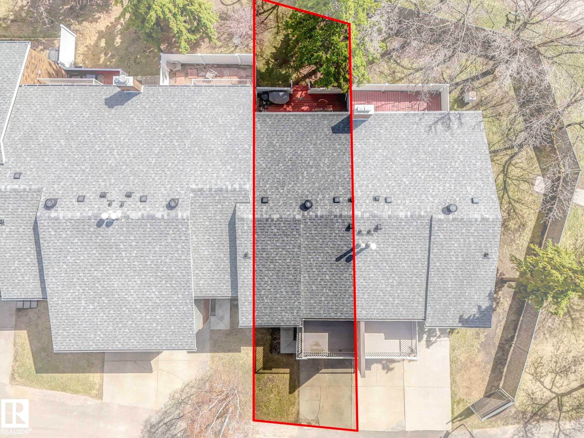Image quality insufficient for description - 13405 40 St Nw, Edmonton, AB - Outdoor