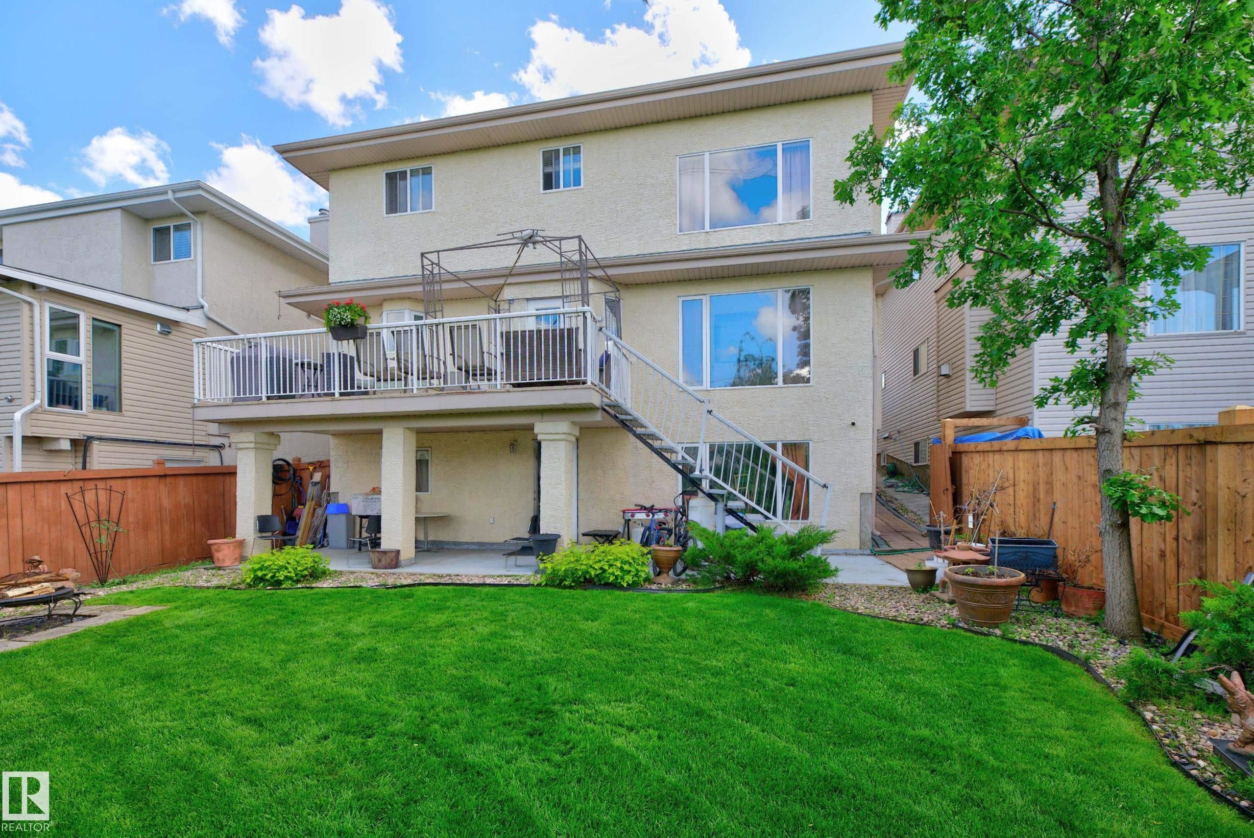 979 Hollingsworth Bend Nw, Edmonton, AB - Outdoor