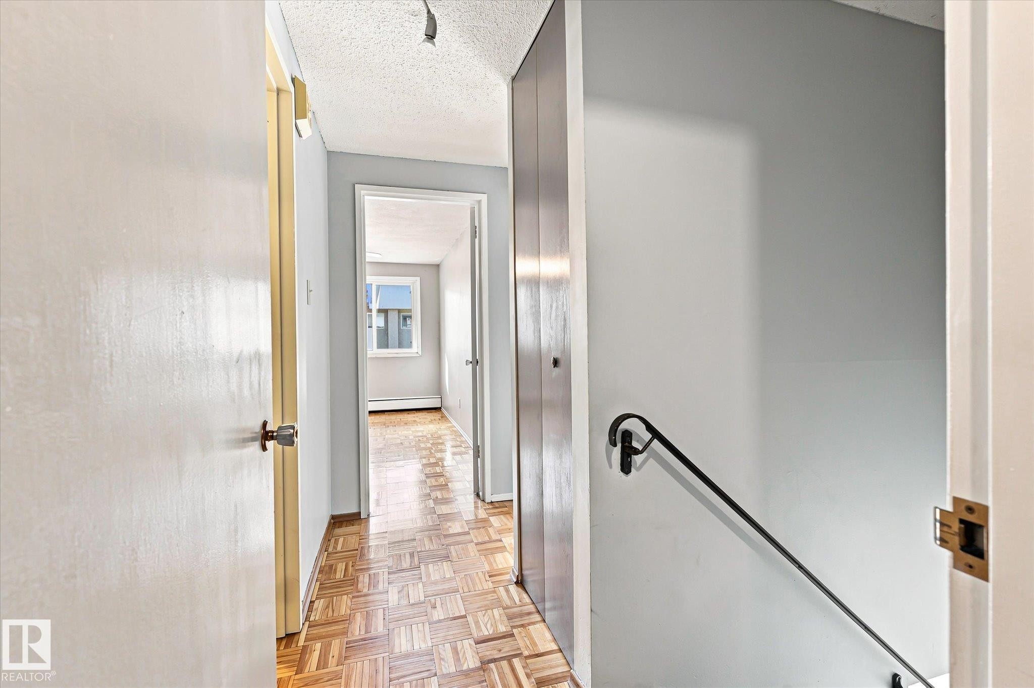 #104 7805 159 St Nw, Edmonton, AB - Indoor Photo Showing Other Room
