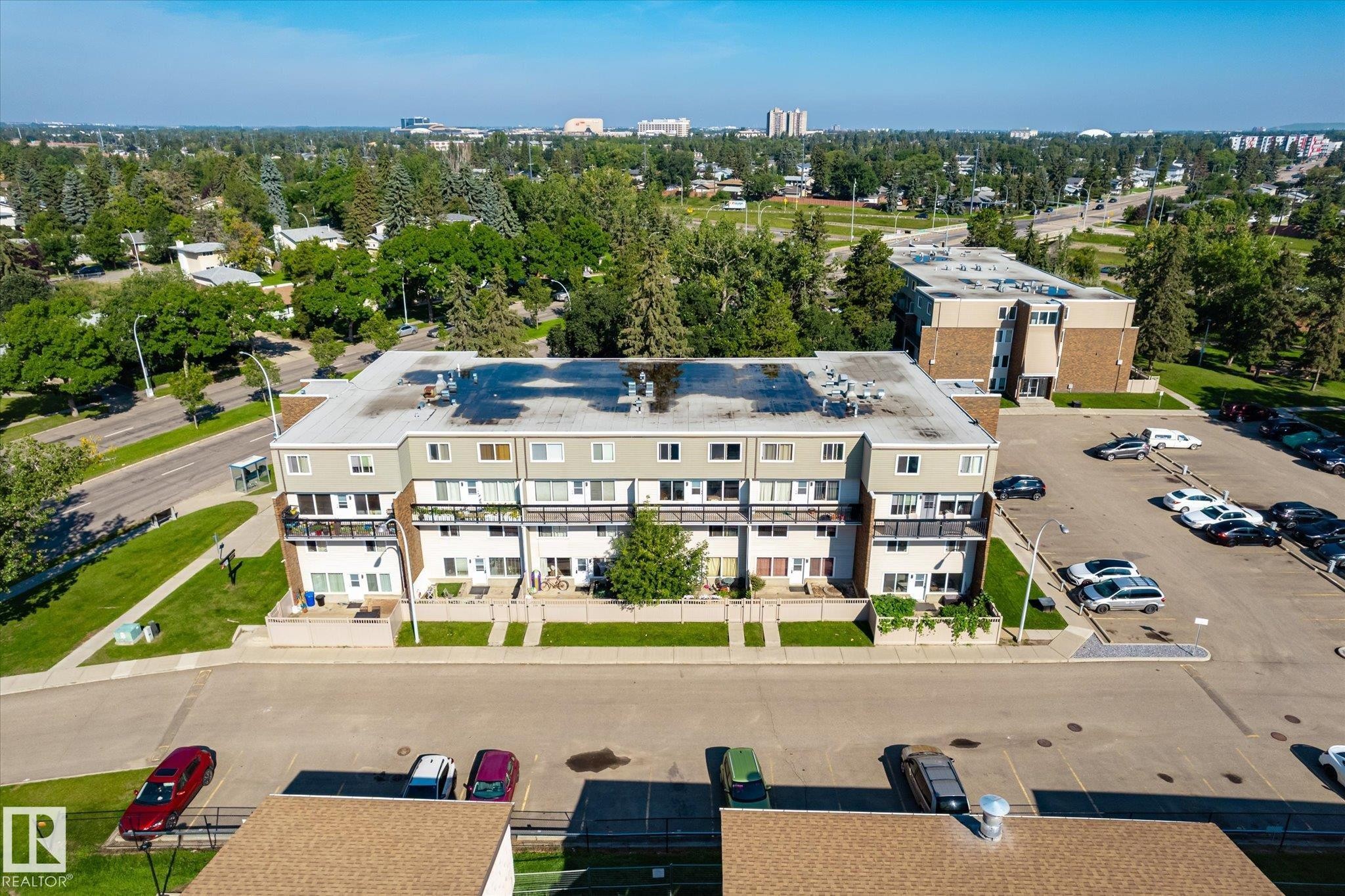 #104 7805 159 St Nw, Edmonton, AB - Outdoor With View