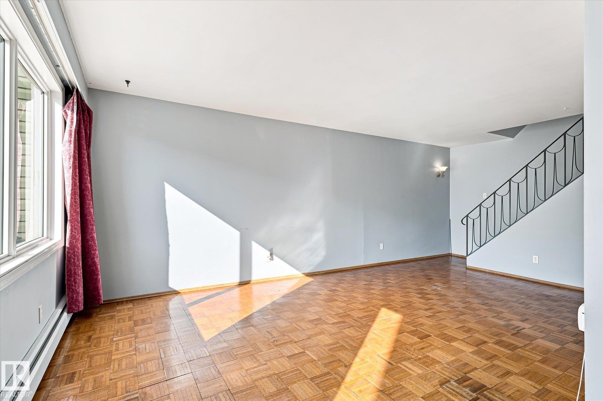#104 7805 159 St Nw, Edmonton, AB - Indoor Photo Showing Other Room